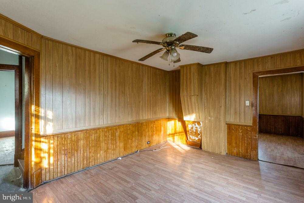 3190 Winsinger Dr photo 5