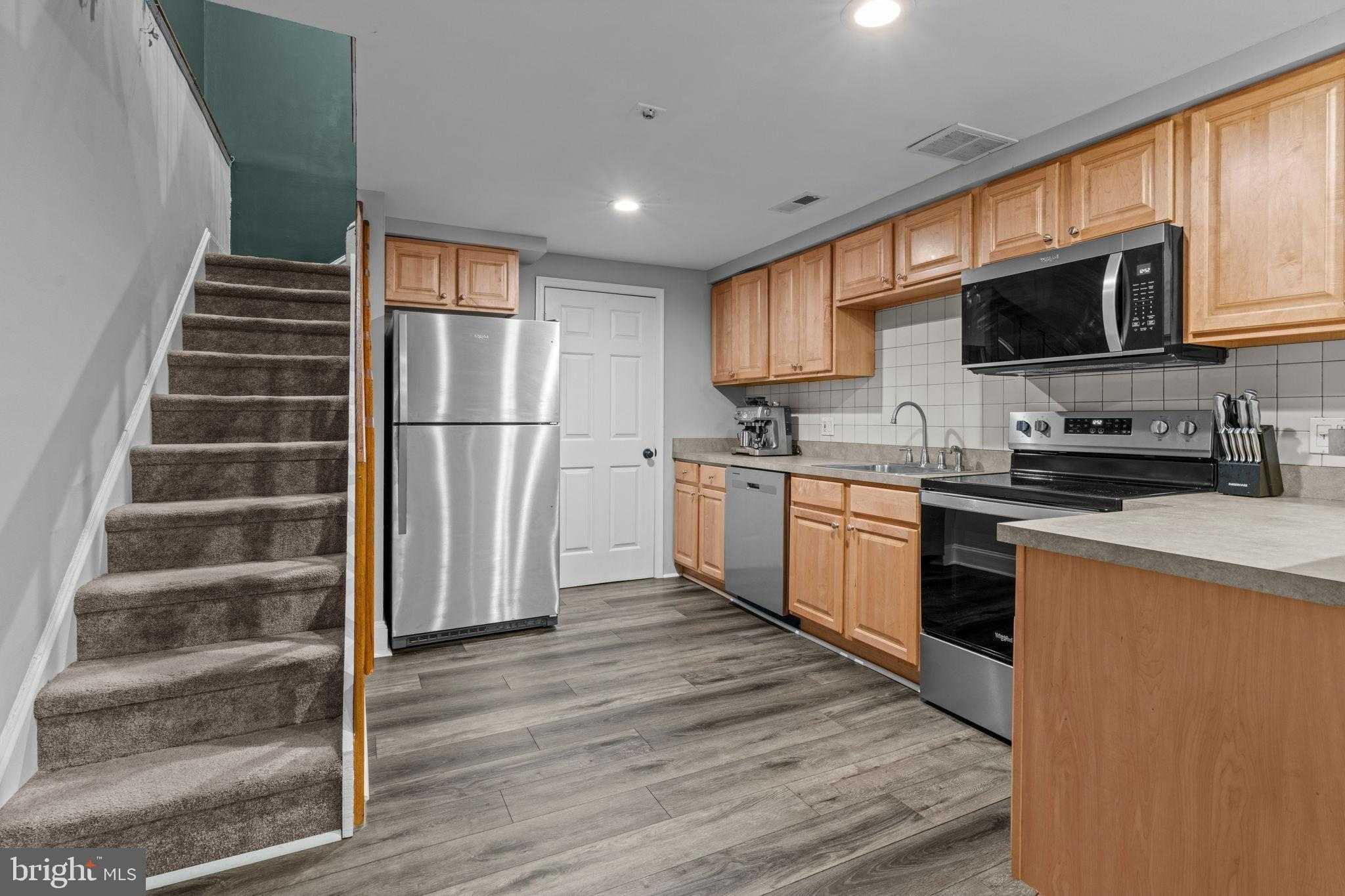 1714 Wallace St Apt 2 photo 13