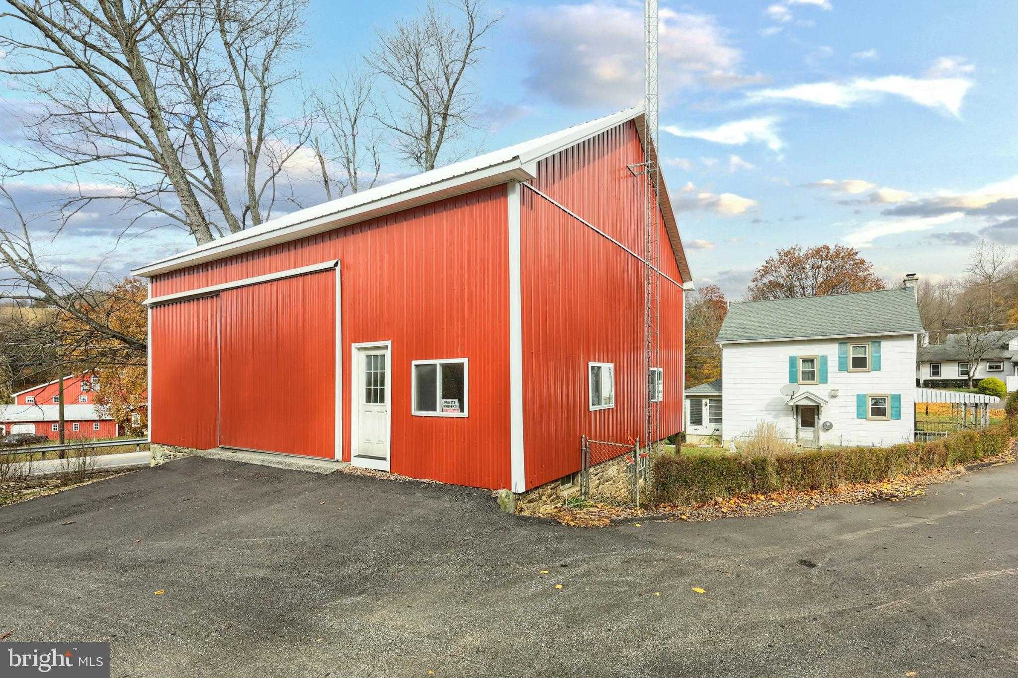 2783 Glen Rock Rd photo 2