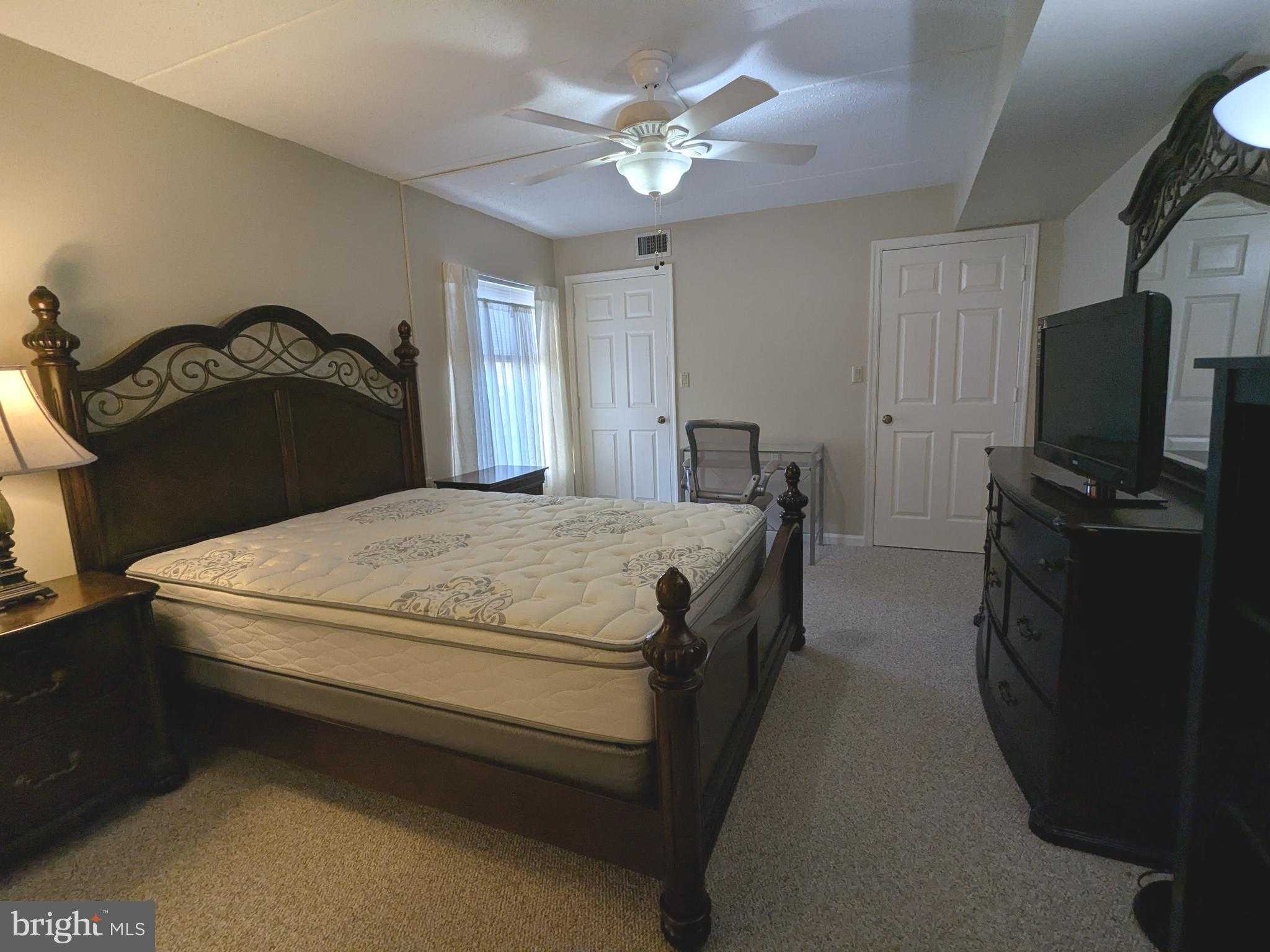 227 Canal Park Dr Apt 205 photo 15