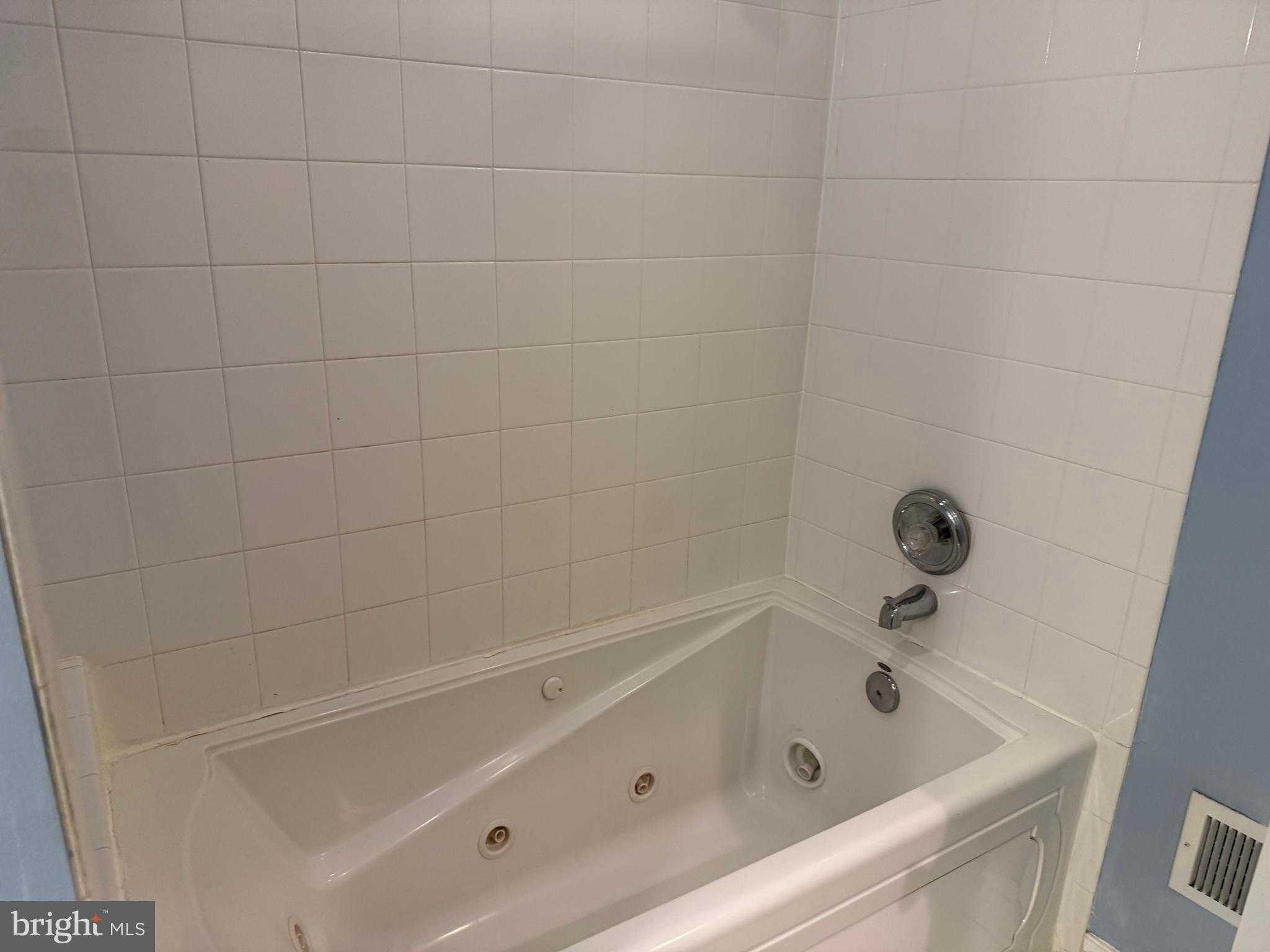 304 S Collington Ave photo 19