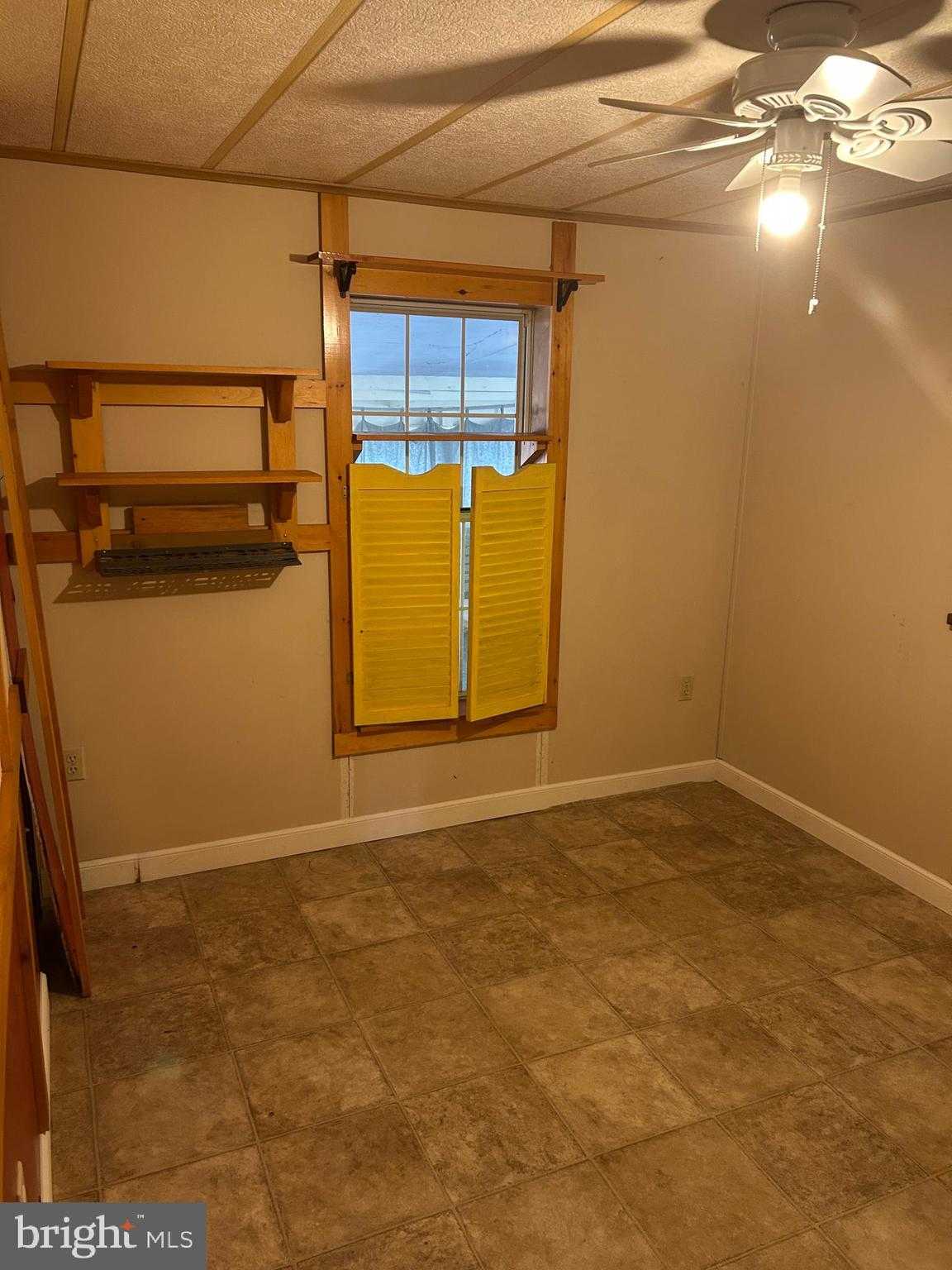 751 Willow Ln photo 38