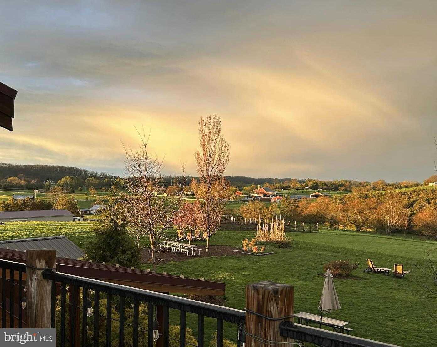 5887 Cross Keys Rd, Mount Crawford