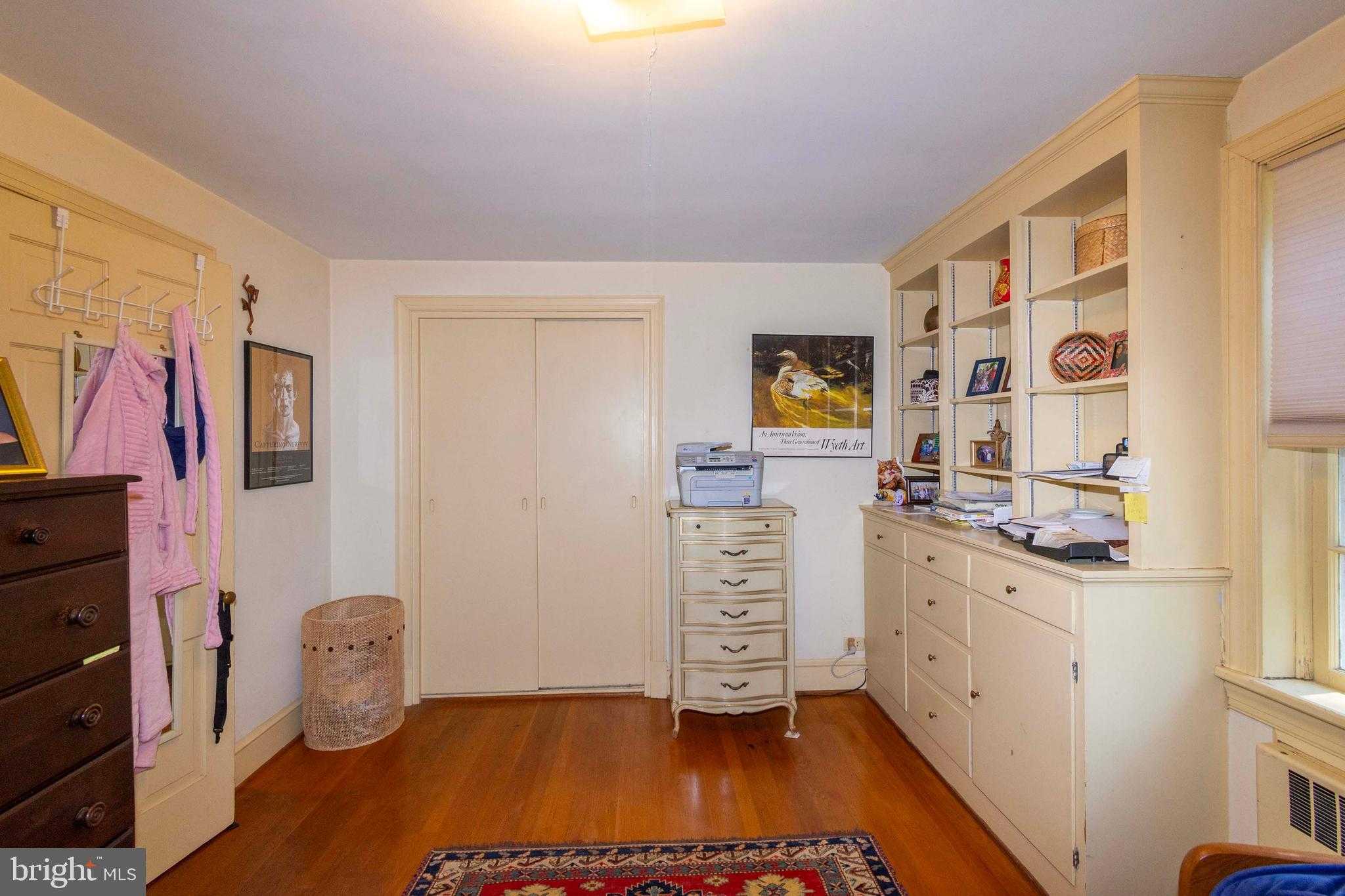 358 E Main St photo 42