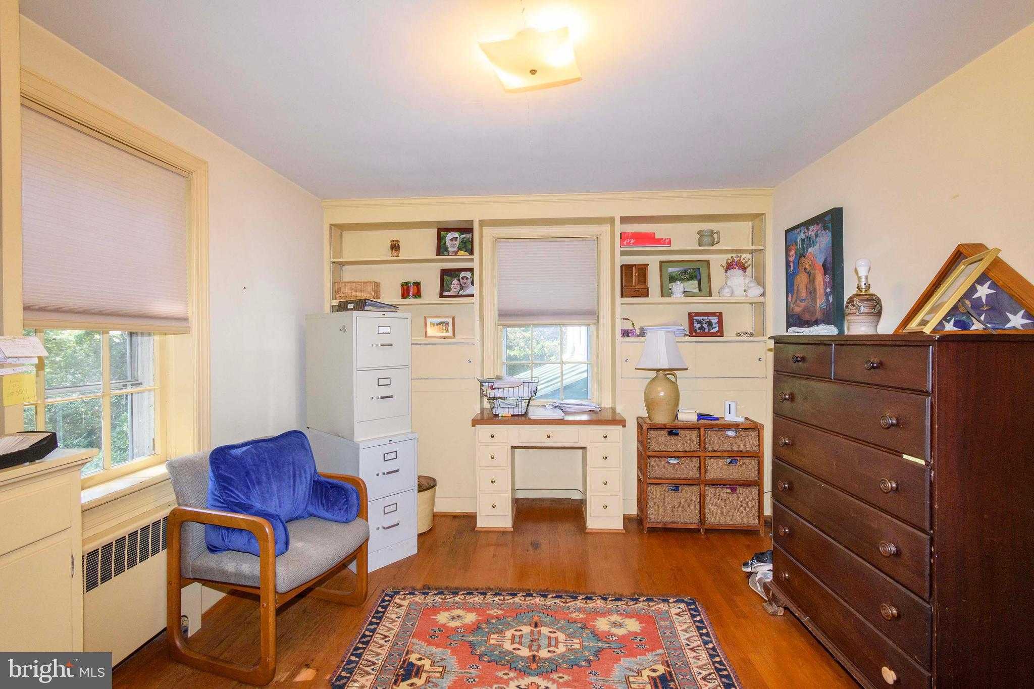 358 E Main St photo 43