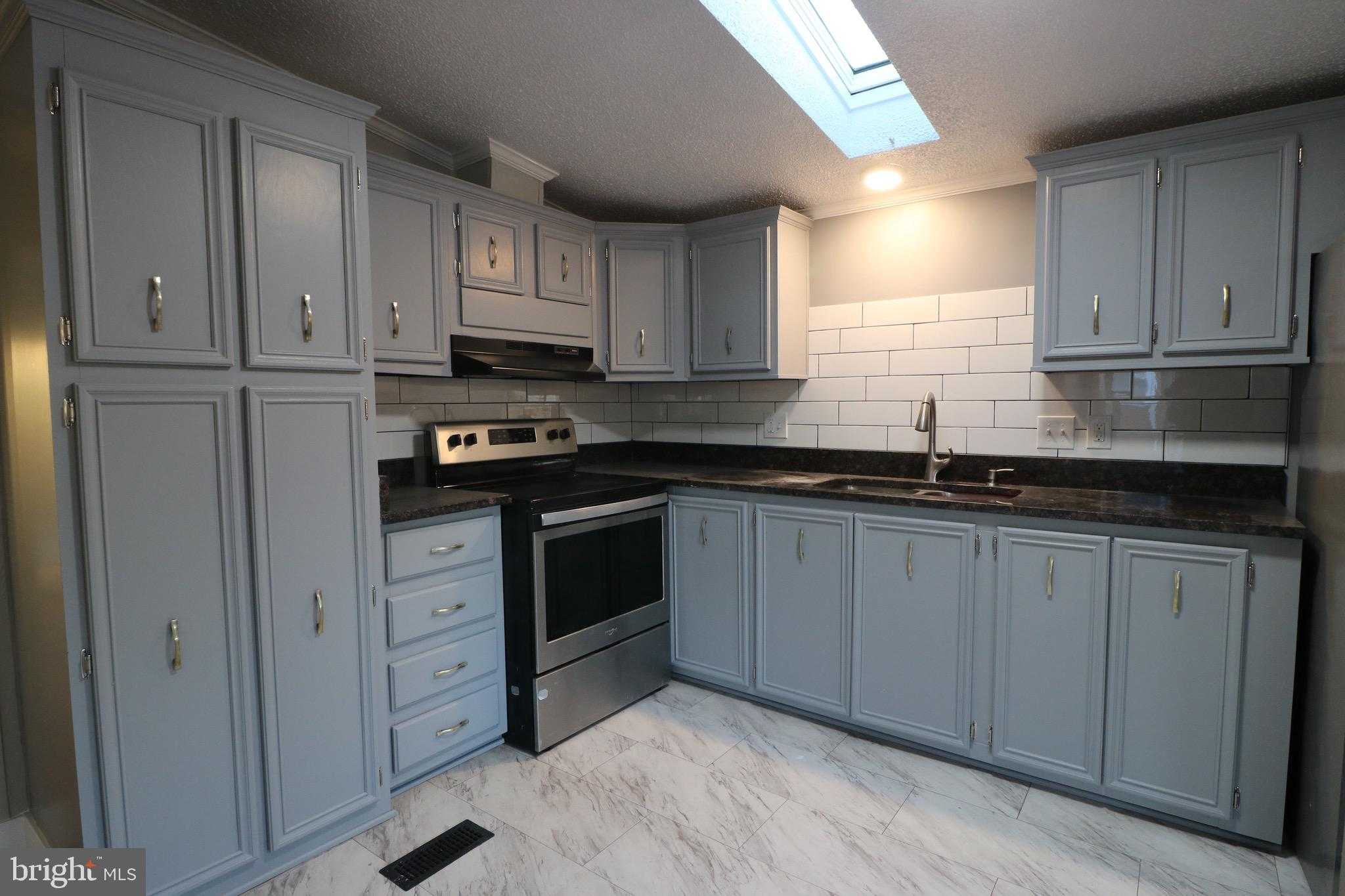 3 Tearose Dr photo 9