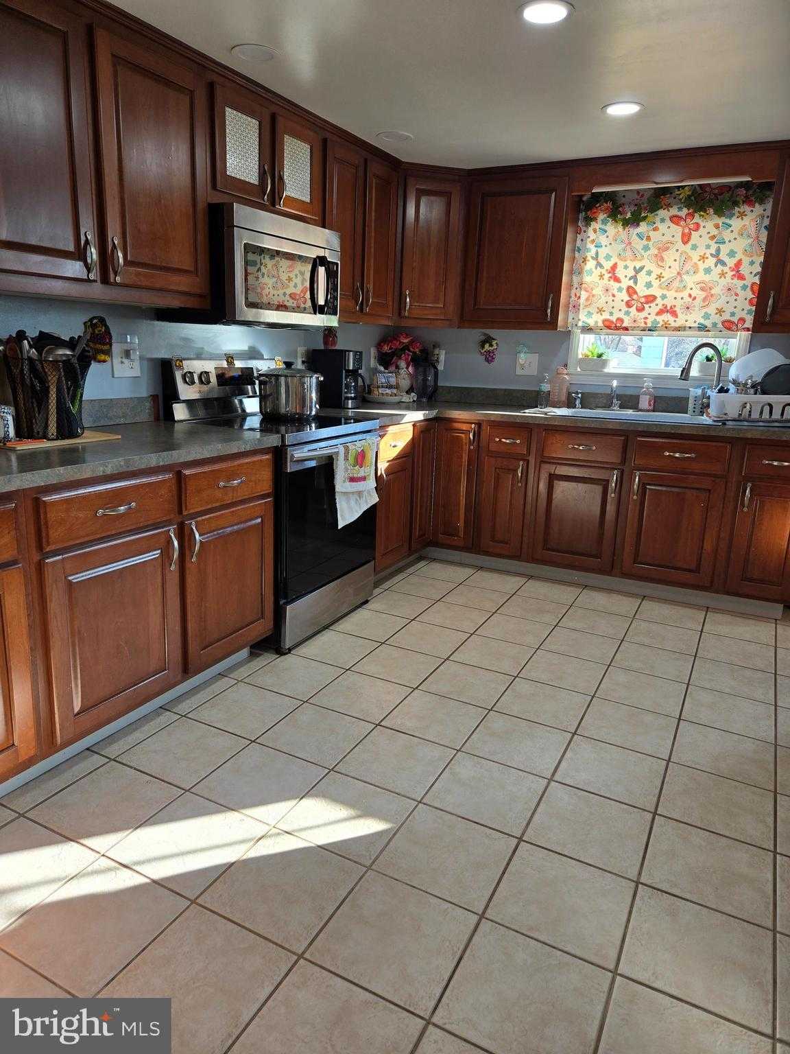 18023 Alpine Dr photo 10