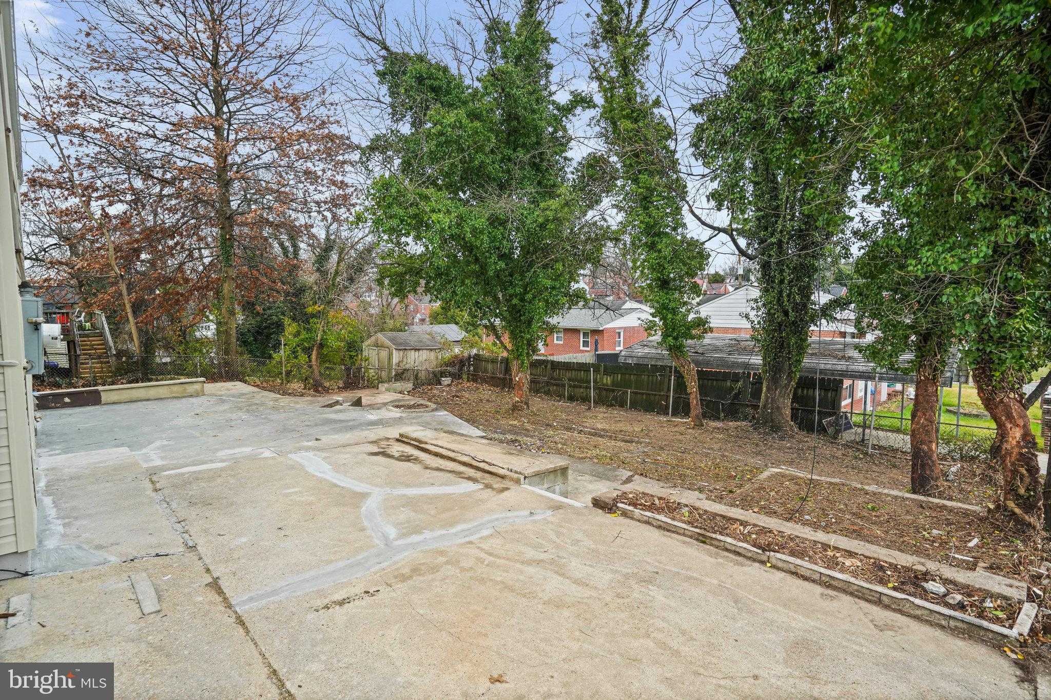 4201 Torque St photo 35