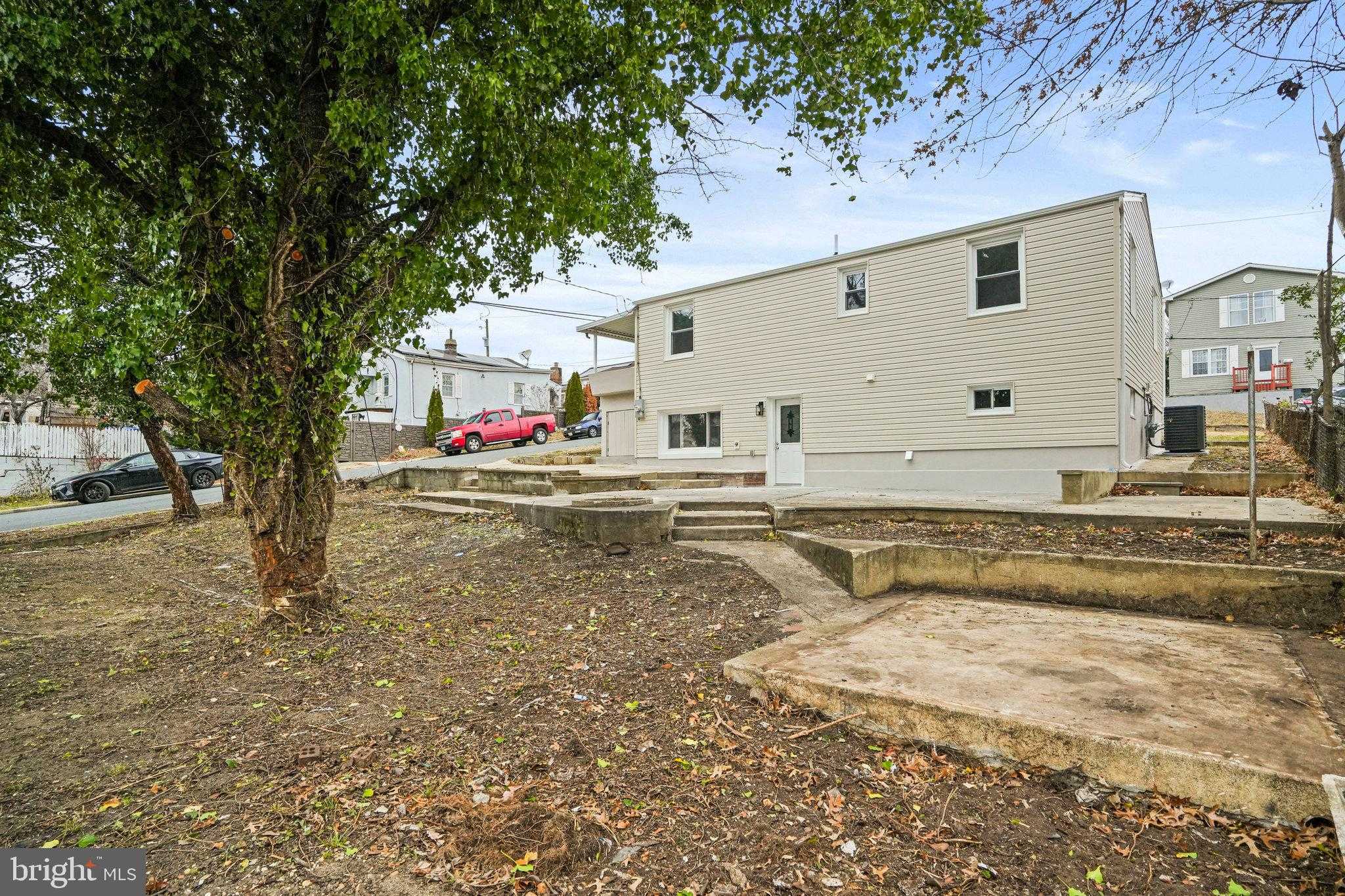 4201 Torque St photo 37