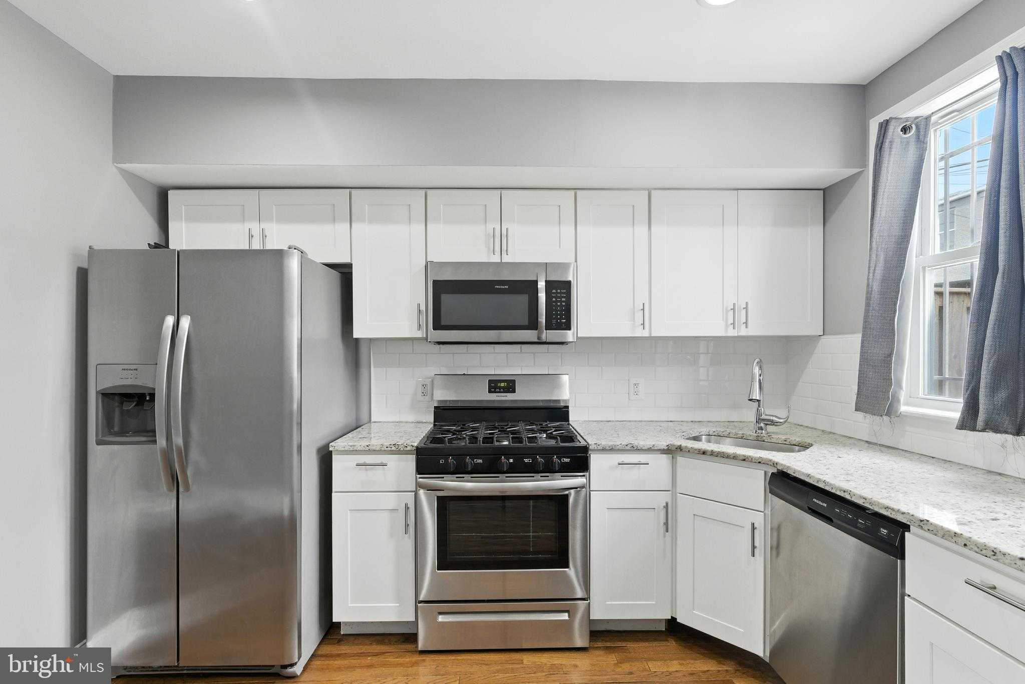 2220 Henneman Ave photo 5