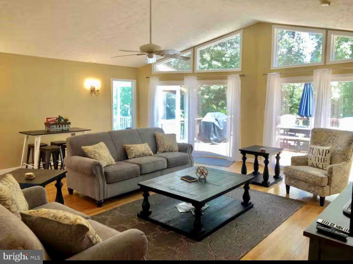 6215 Connie Ln photo 17