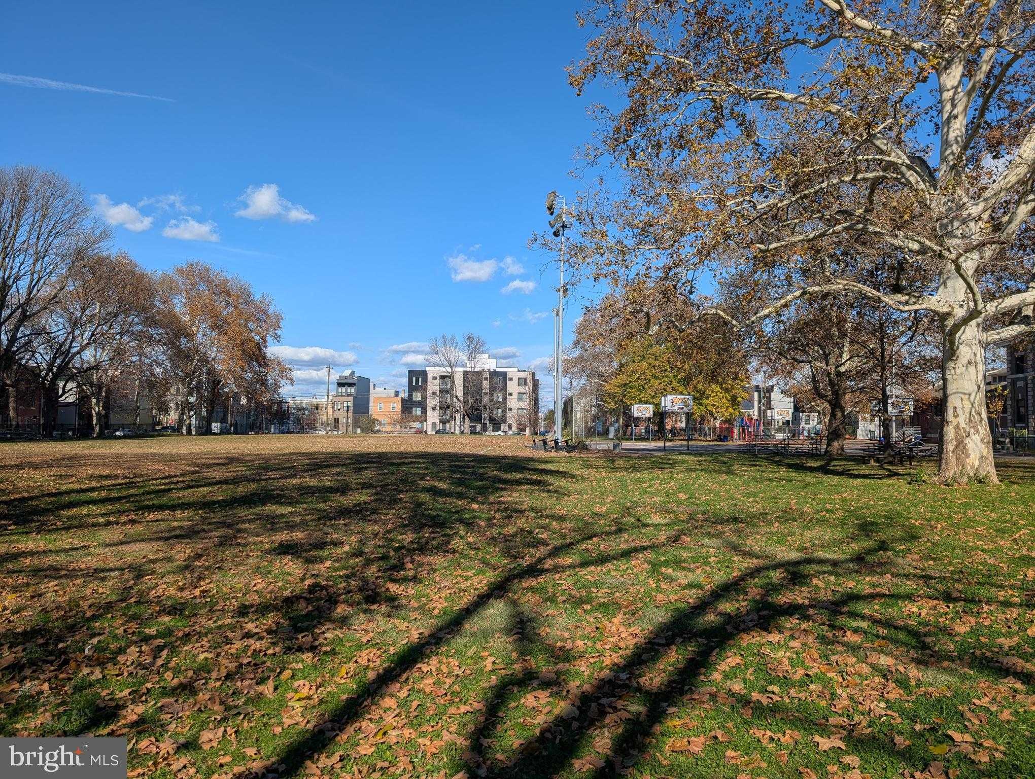 1410 N 27th St photo 7