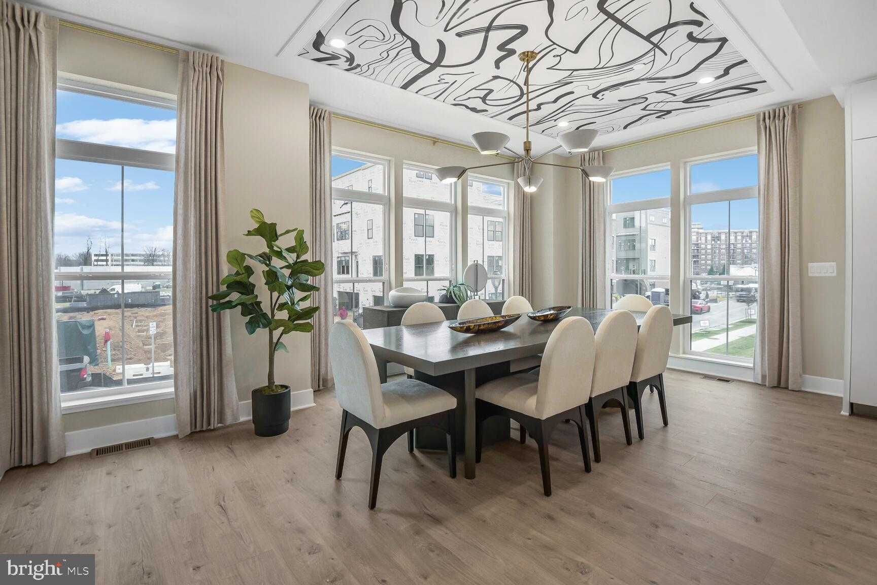 1249 Hillgate Pl photo 11