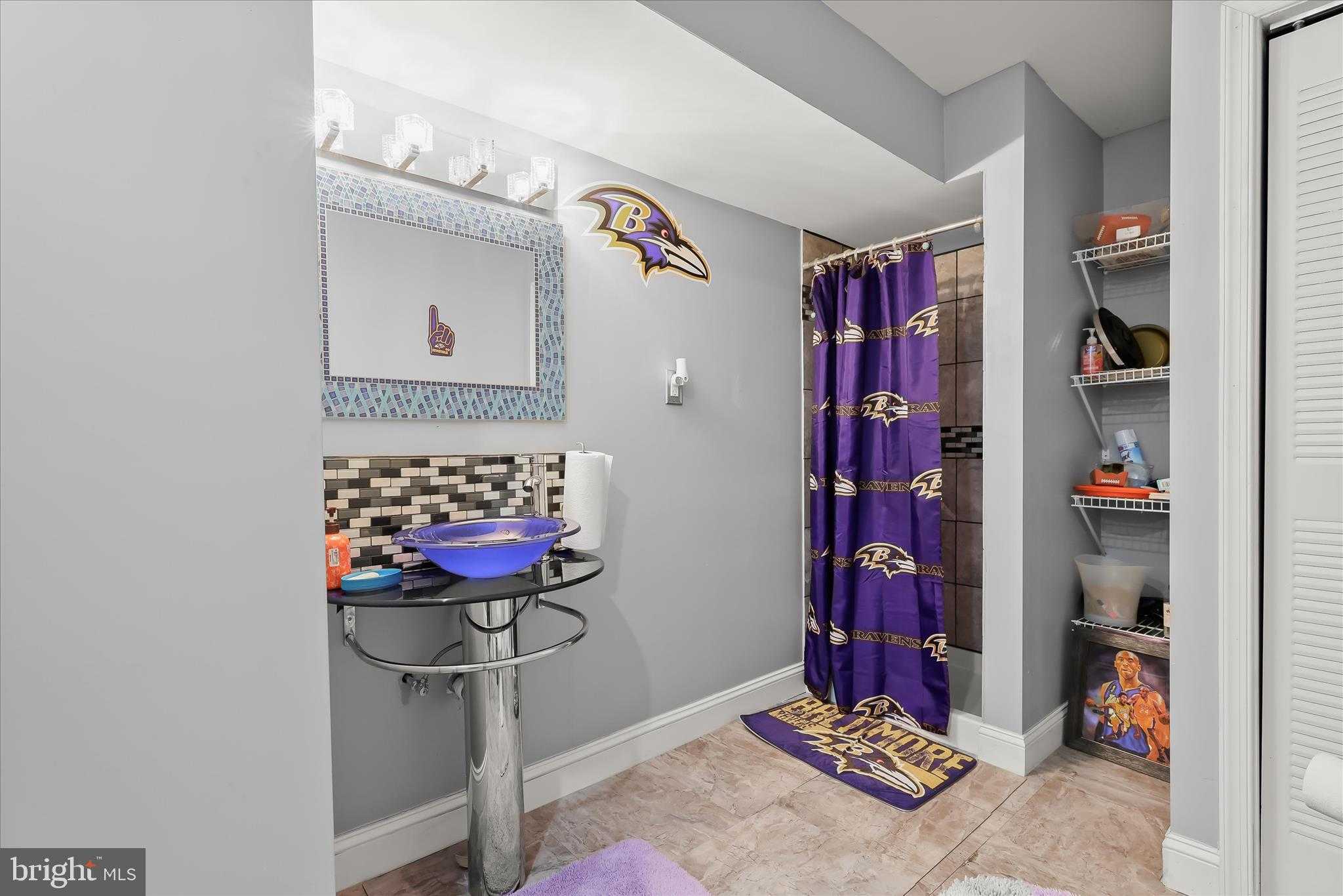 9208 Liberty Rd photo 33