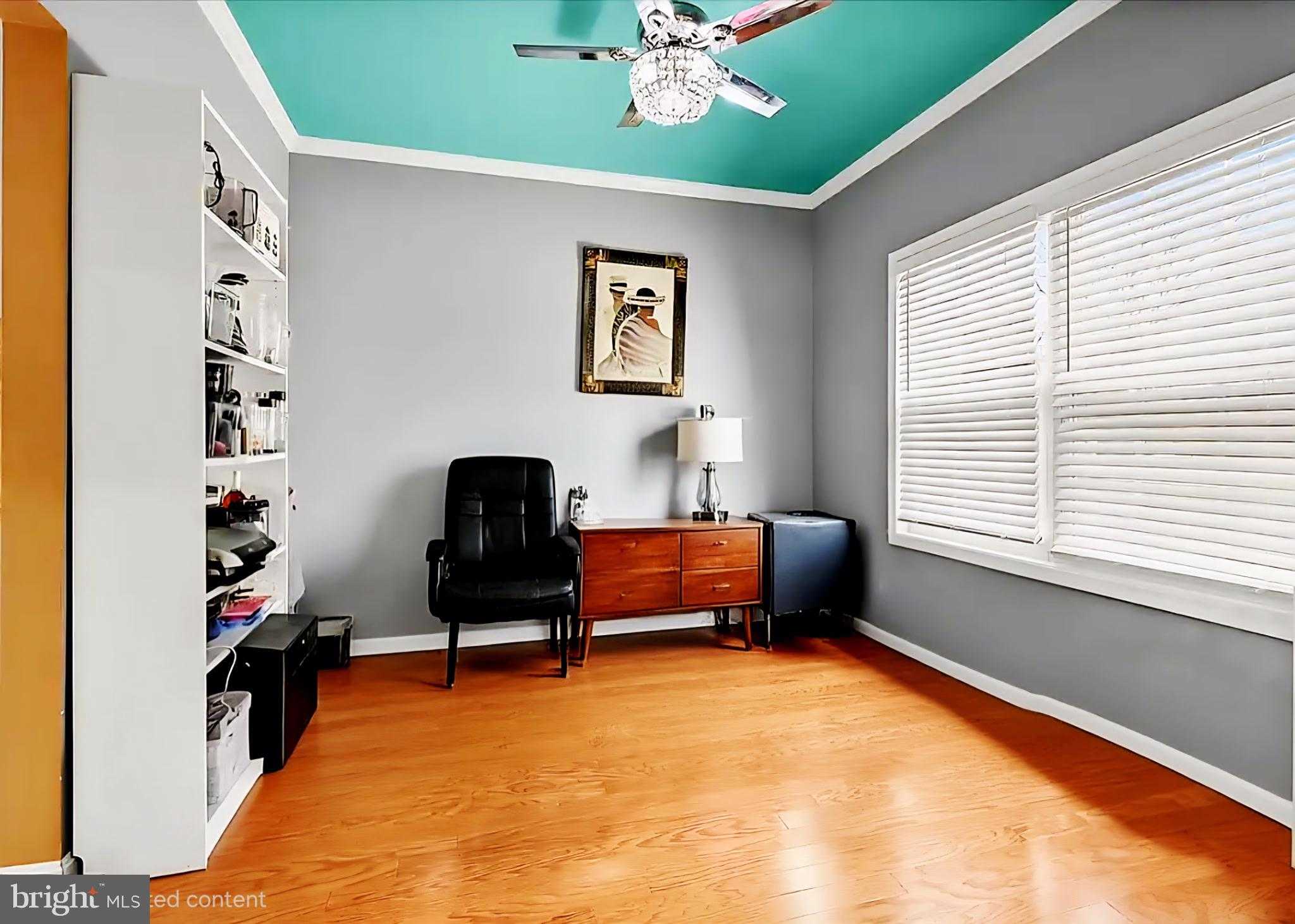 9208 Liberty Rd photo 7