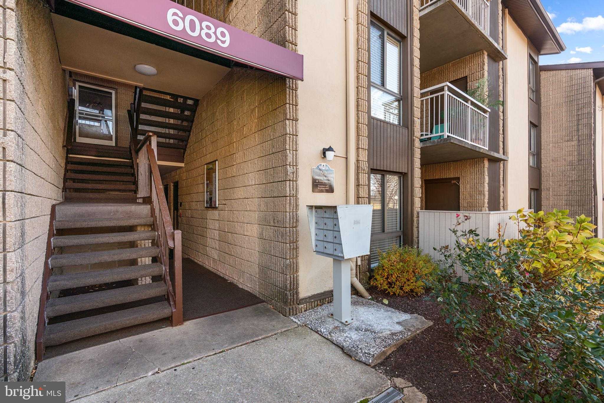 6089 Majors Ln Apt 4 photo 2