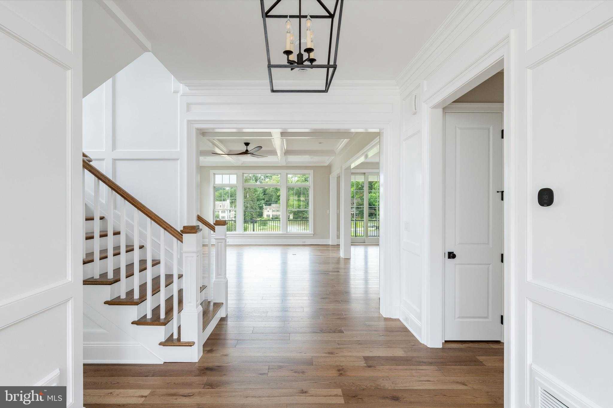 109 Lexington Mnr photo 9