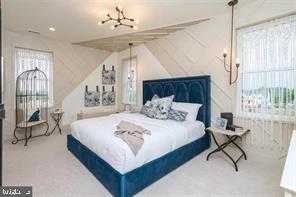 111 Lexington Mnr photo 20