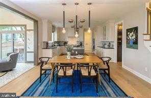 111 Lexington Mnr photo 5