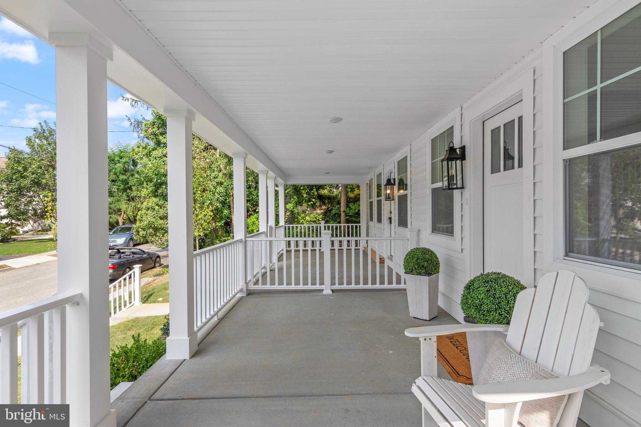 146 Merion Ave photo 4