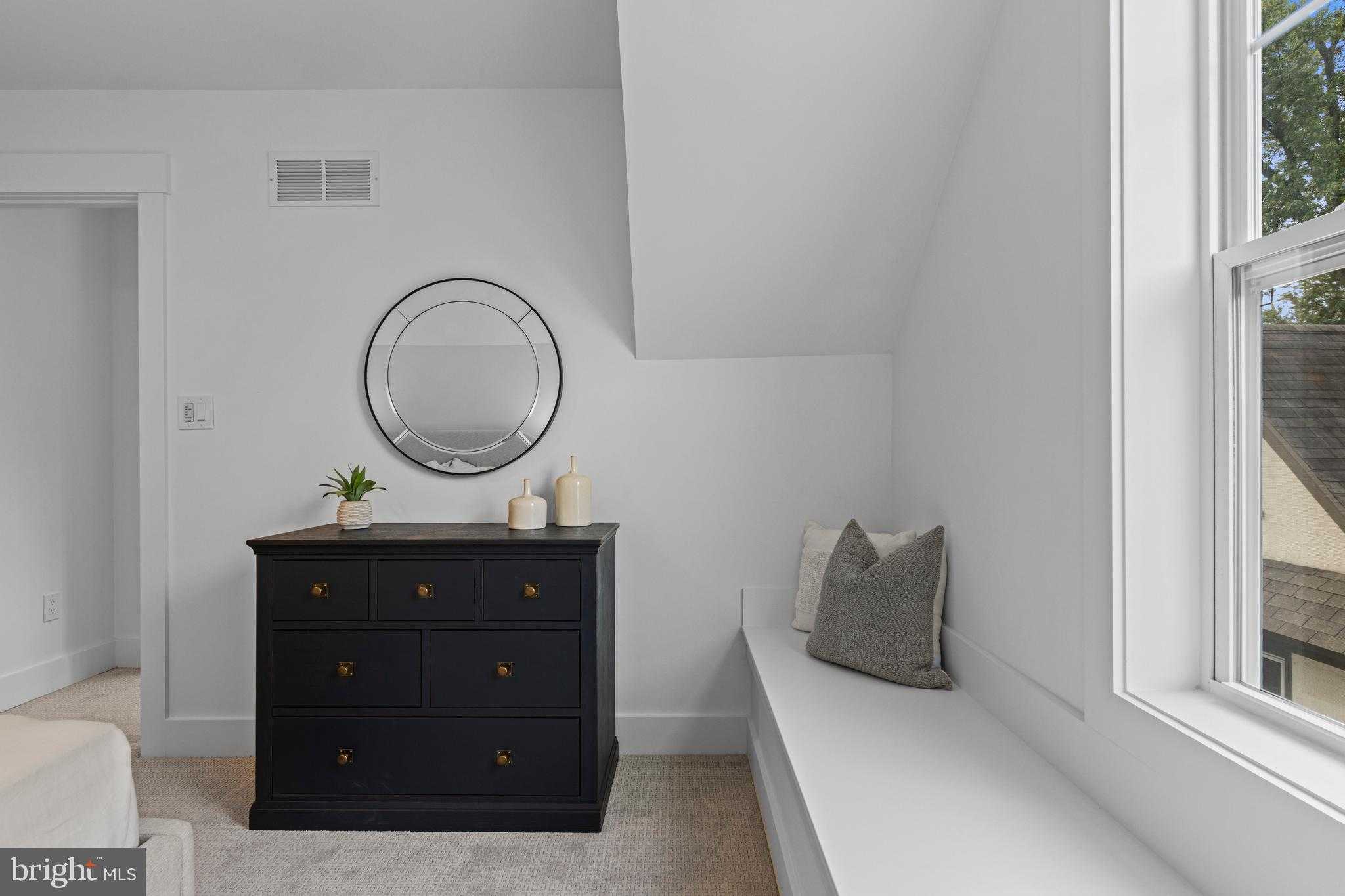 146 Merion Ave photo 48