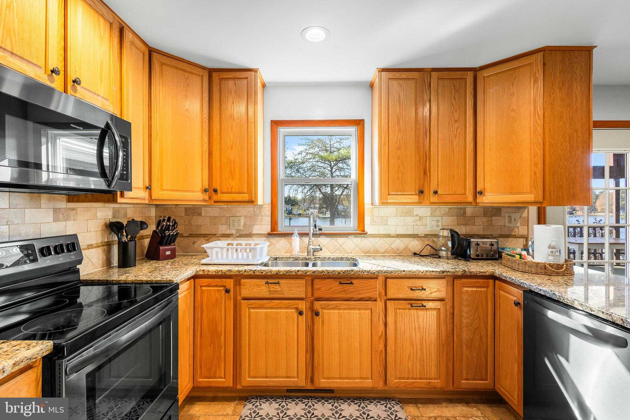 994 N Glebe Rd photo 31