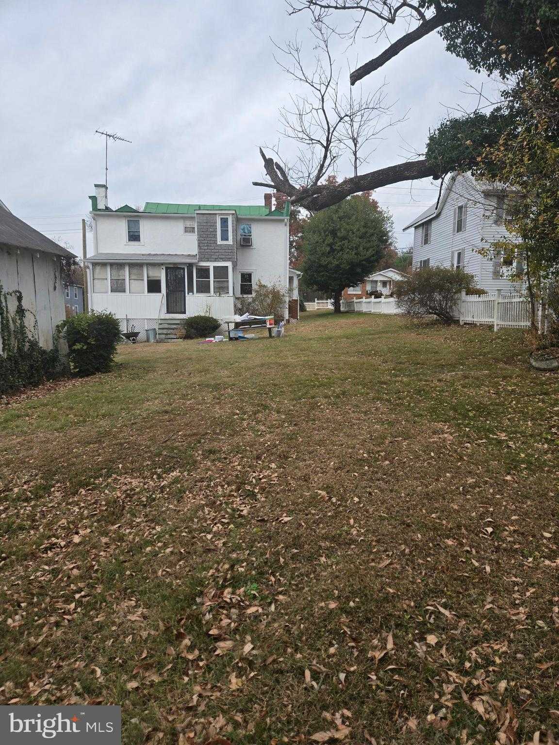 53 Madison St photo 2