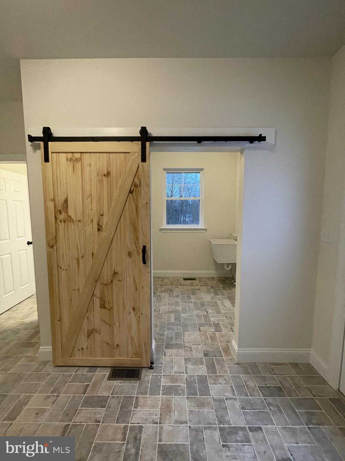 723A Saylors Mill Rd photo 7