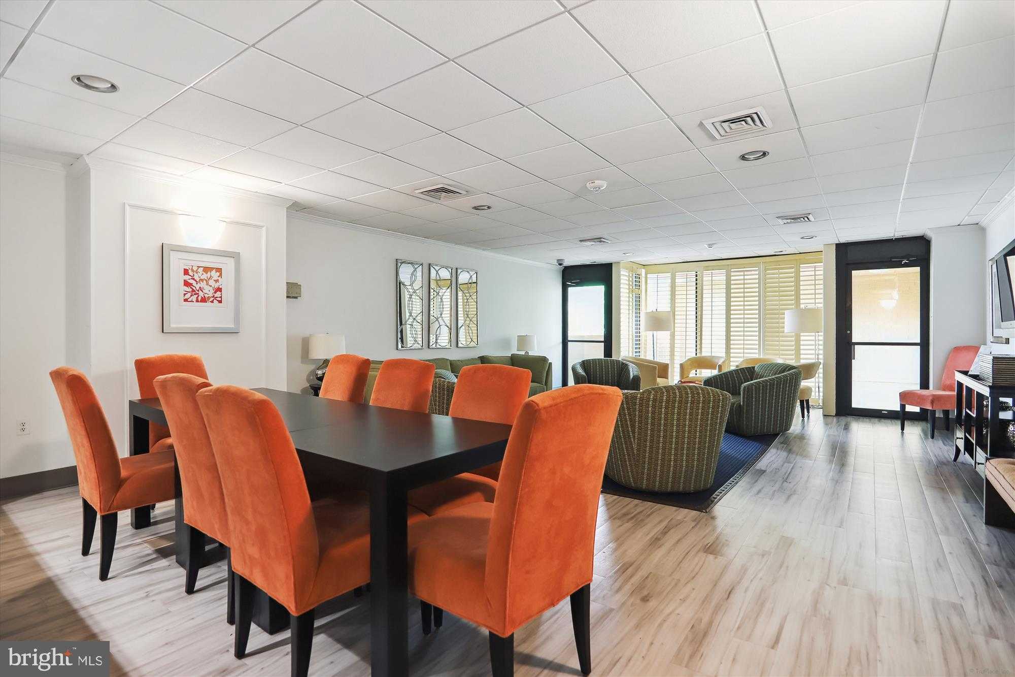 4242 E West Hwy Apt 307 photo 17