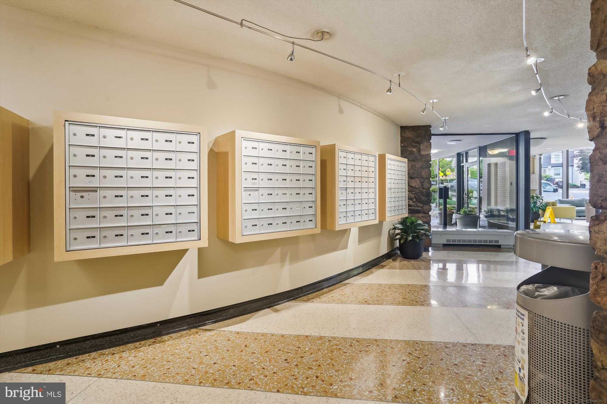 4242 E West Hwy Apt 307 photo 2