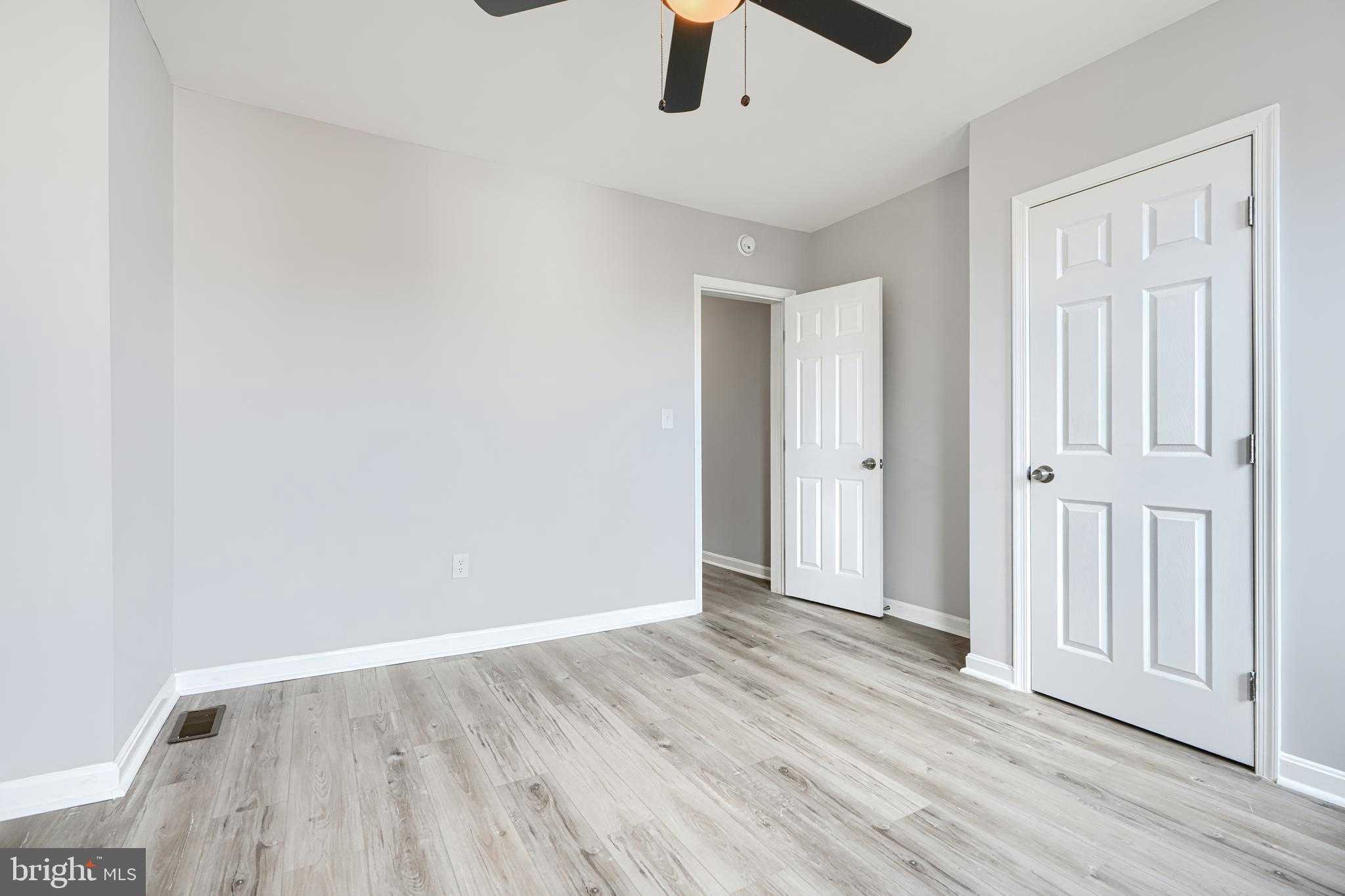 409 N Lakewood Ave photo 14