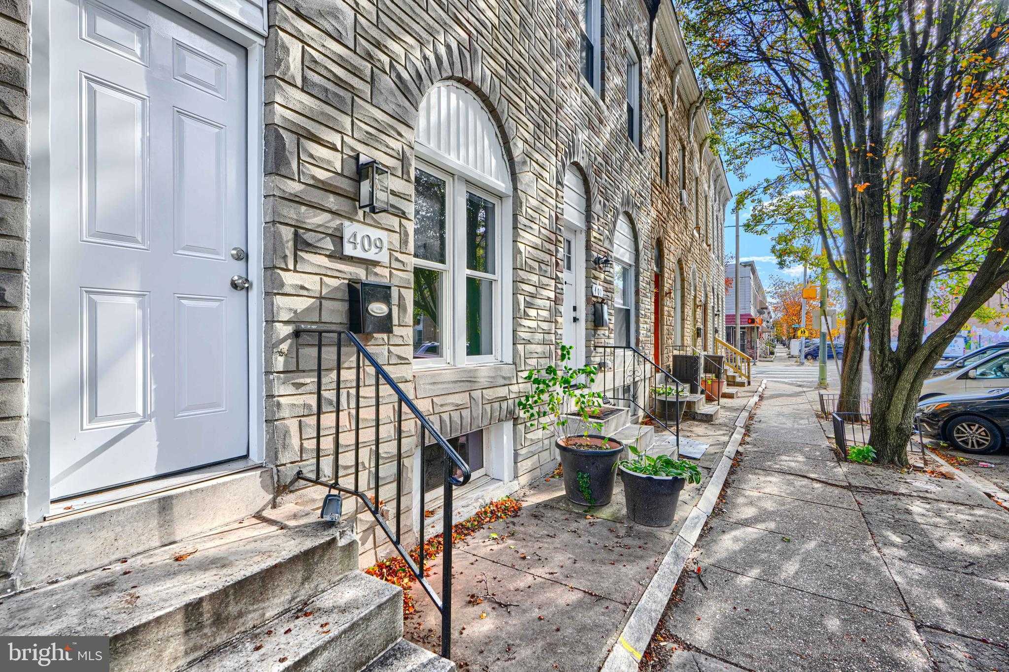 409 N Lakewood Ave photo 2