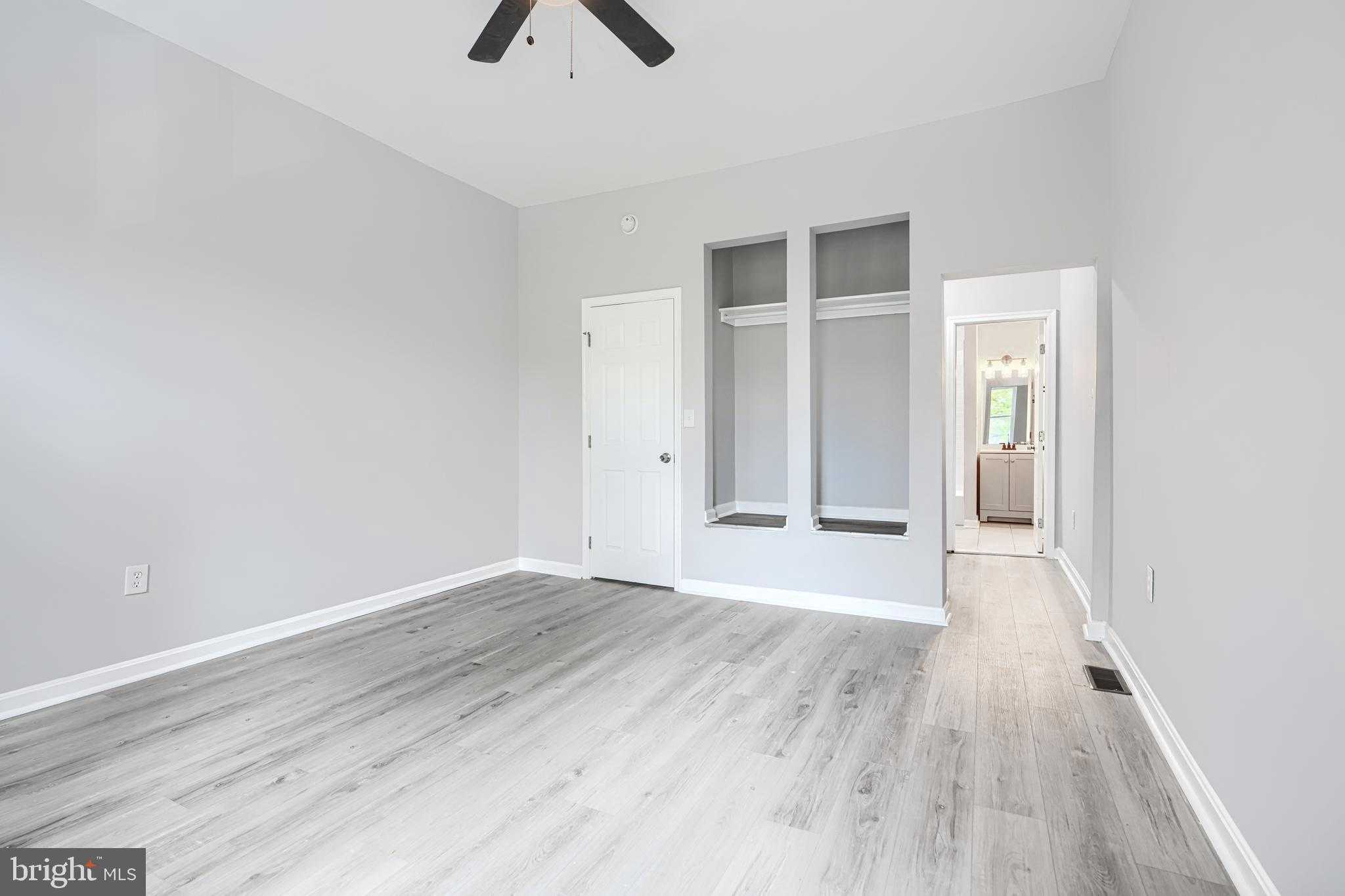 409 N Lakewood Ave photo 22