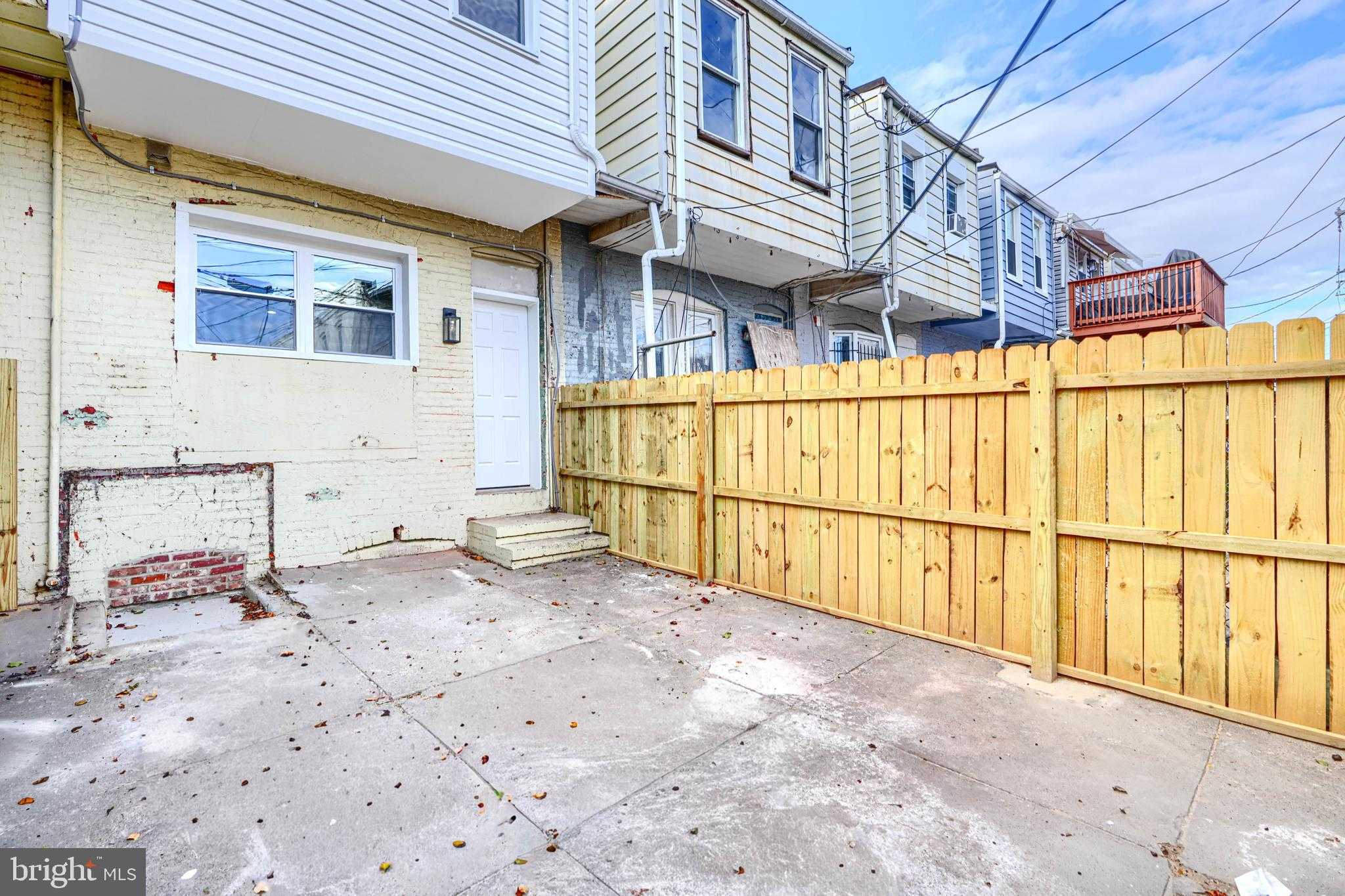 409 N Lakewood Ave photo 32