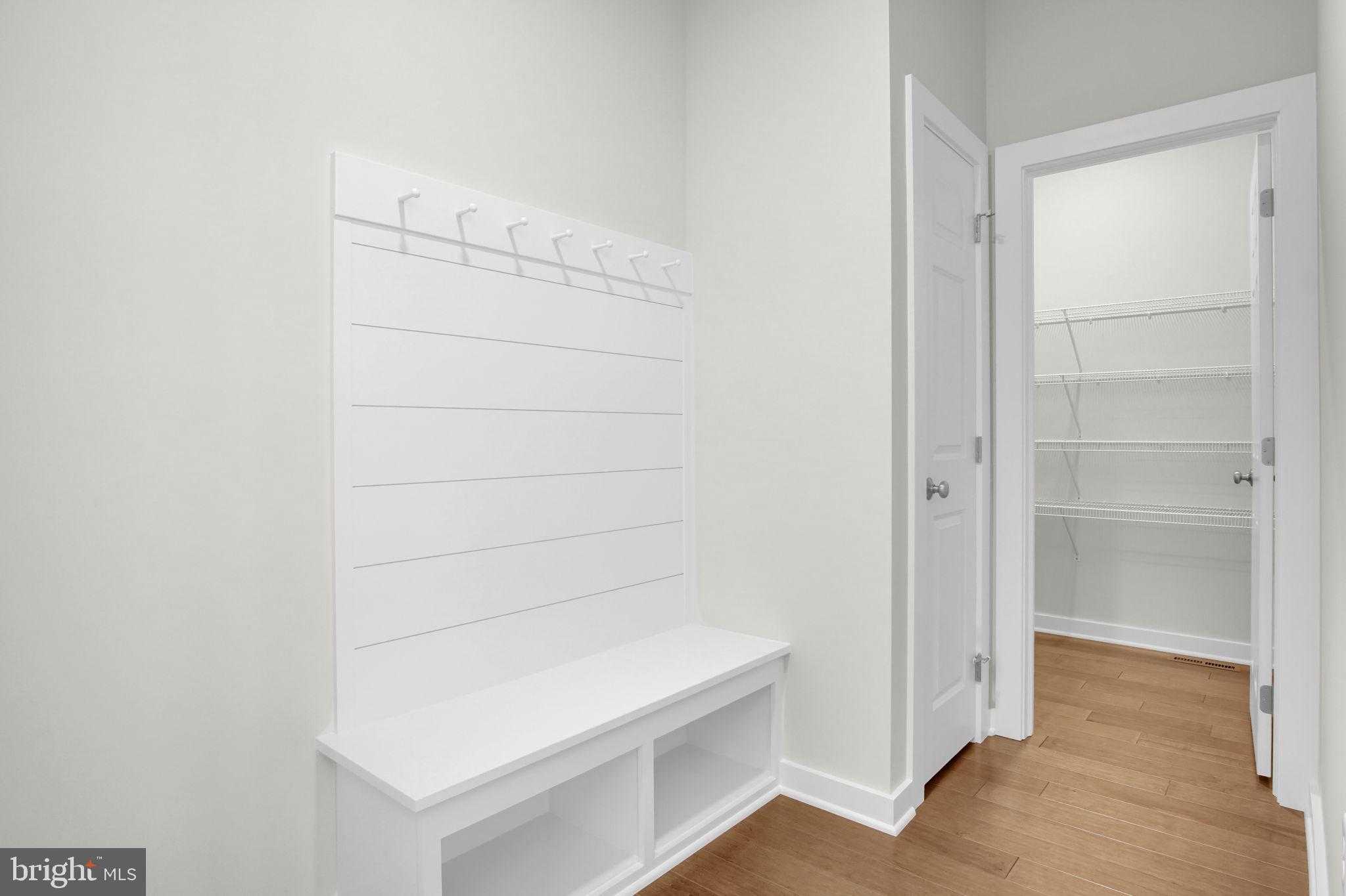 134 Alexandria Dr photo 4