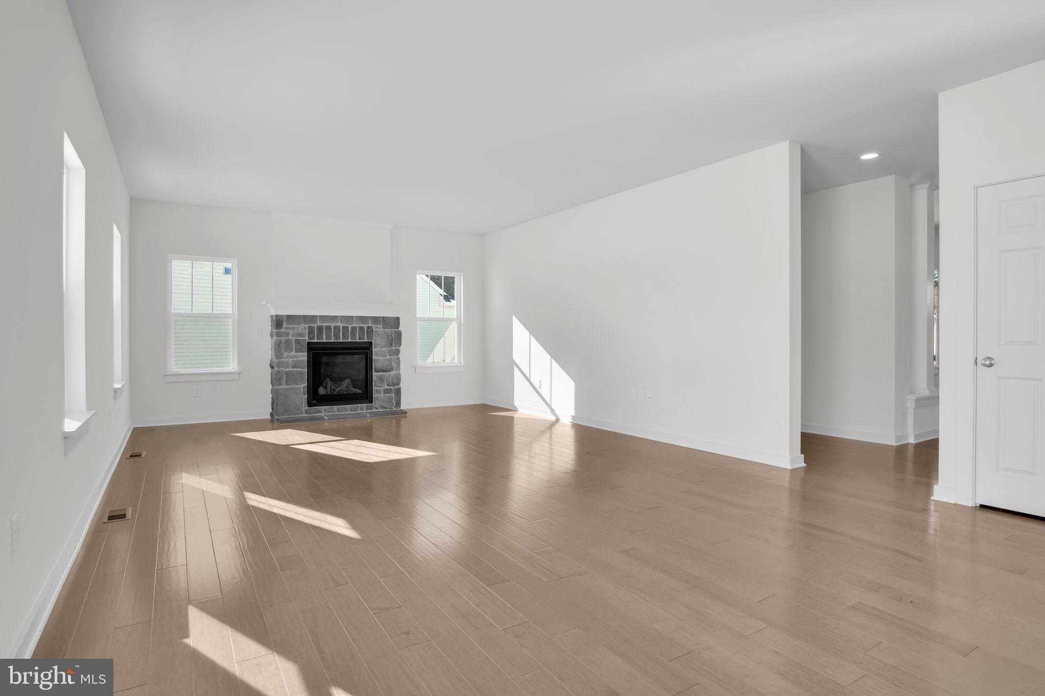 134 Alexandria Dr photo 6