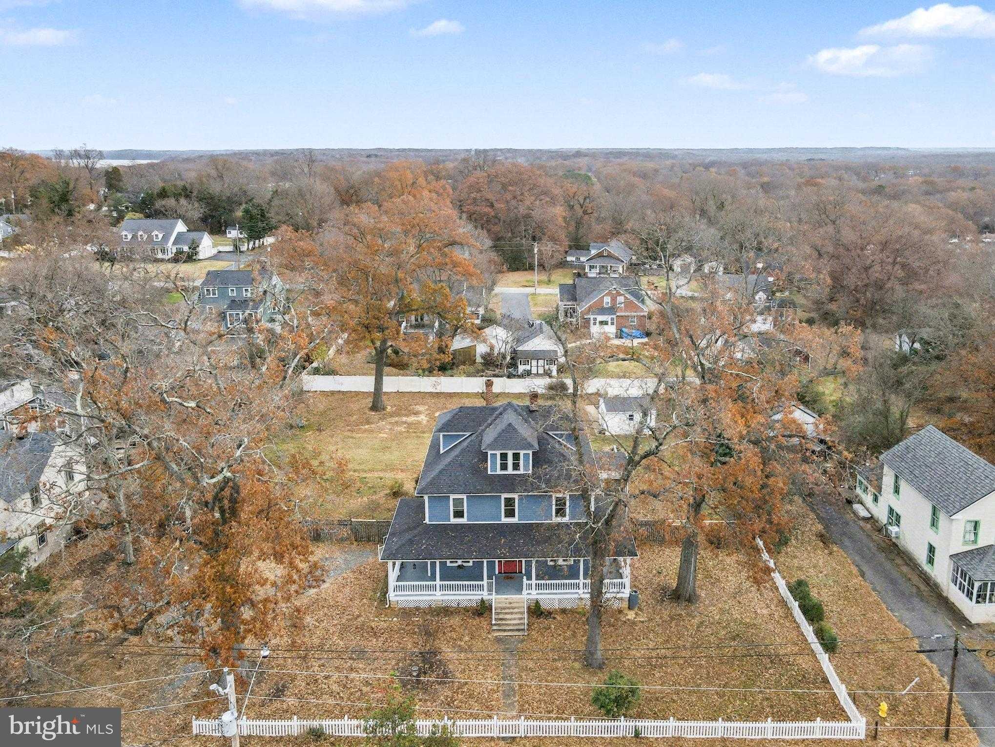 25 Indian Head Ave photo 2