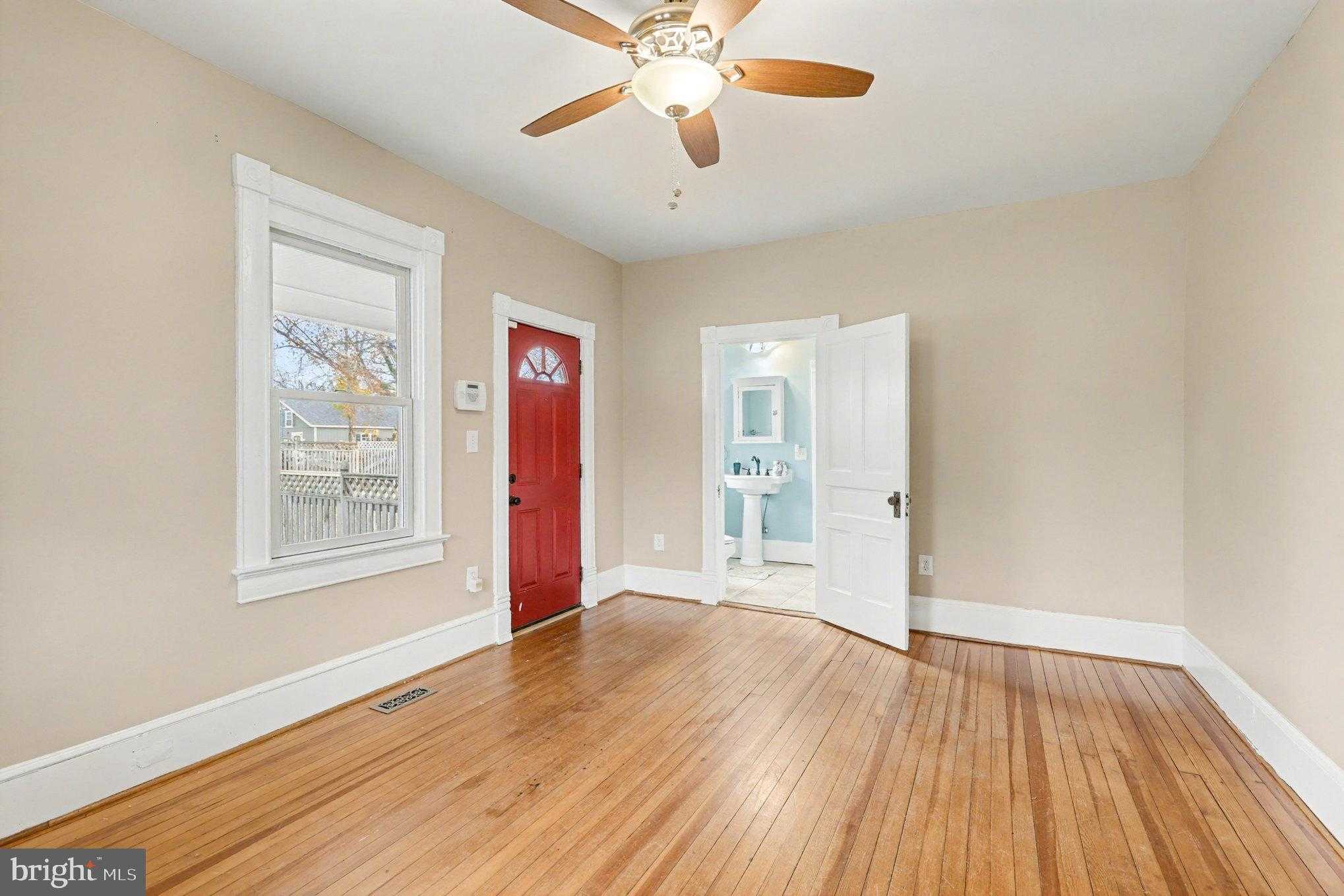 25 Indian Head Ave photo 9