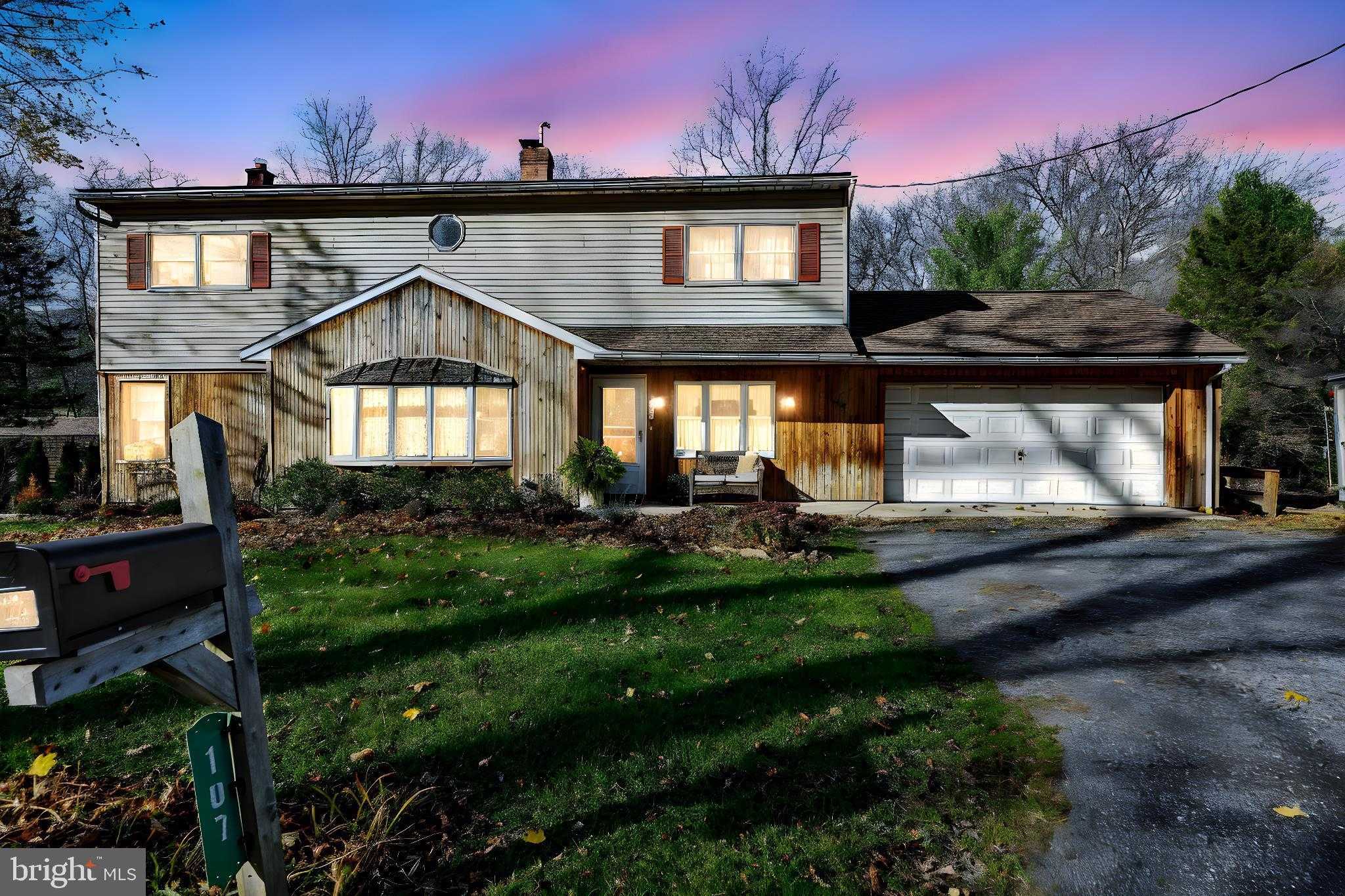 107 Moonshine Rd, Jonestown