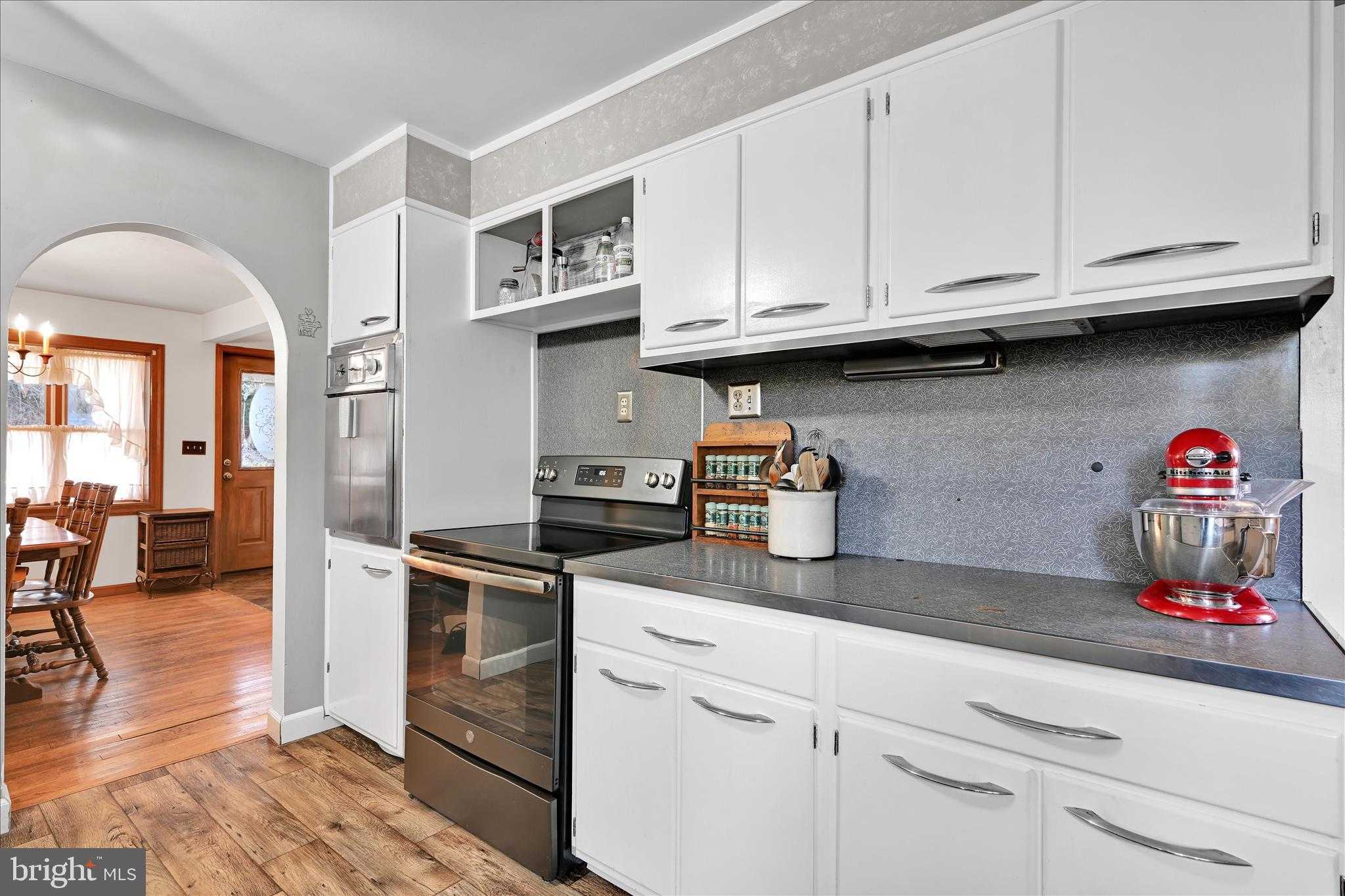 107 Moonshine Rd photo 9