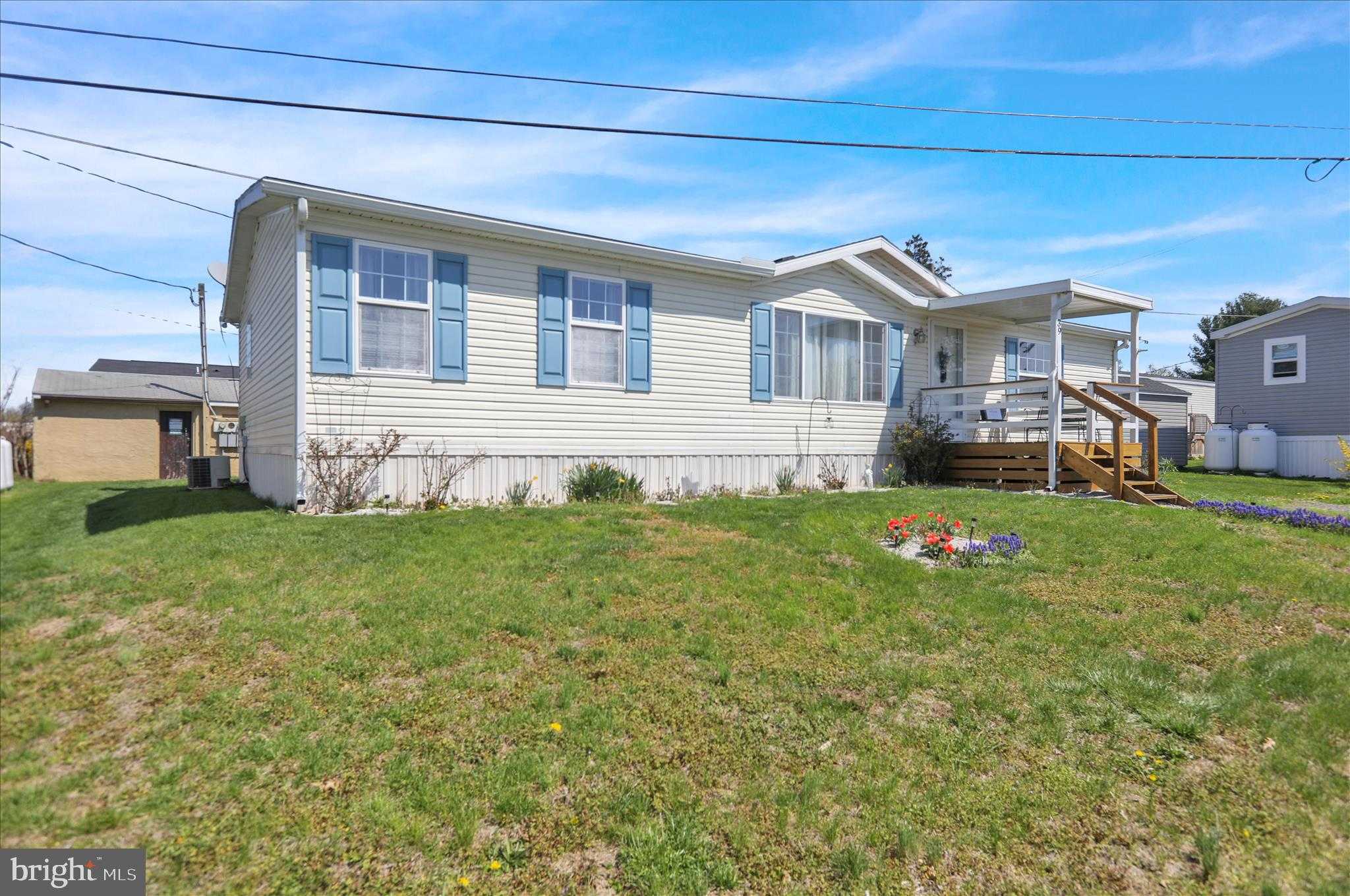 39 Keystone Rd photo 2