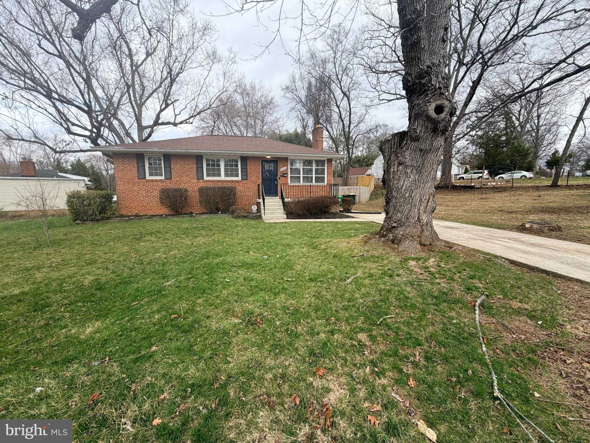 9300 Worrell Ave photo 2