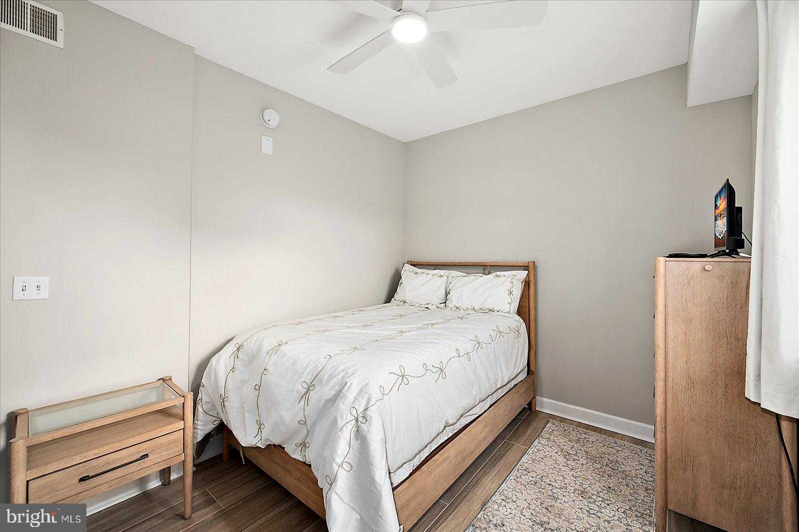 105 56th St photo 30