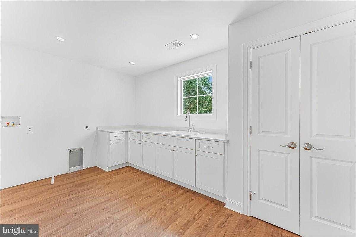 1250 Gradyville Rd photo 33