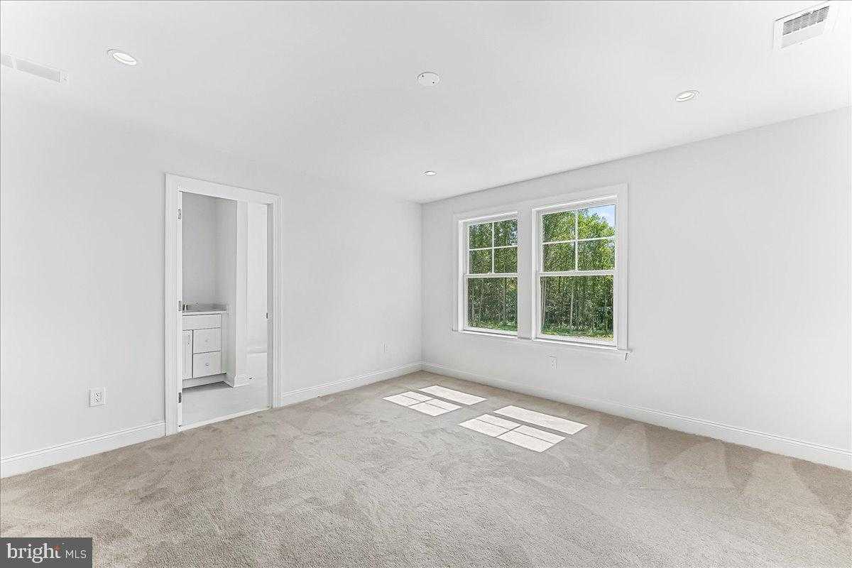 1250 Gradyville Rd photo 35