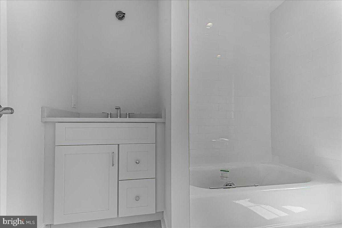 1250 Gradyville Rd photo 36