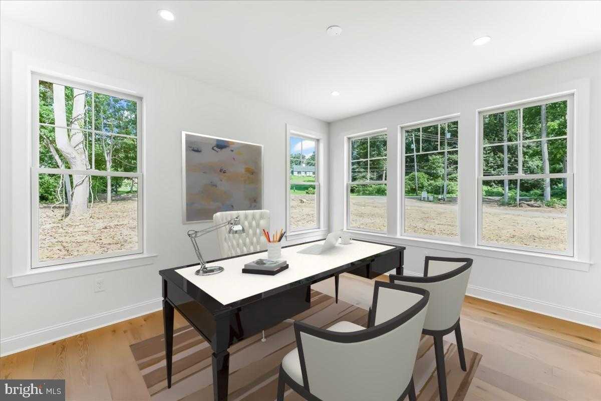 1250 Gradyville Rd photo 4