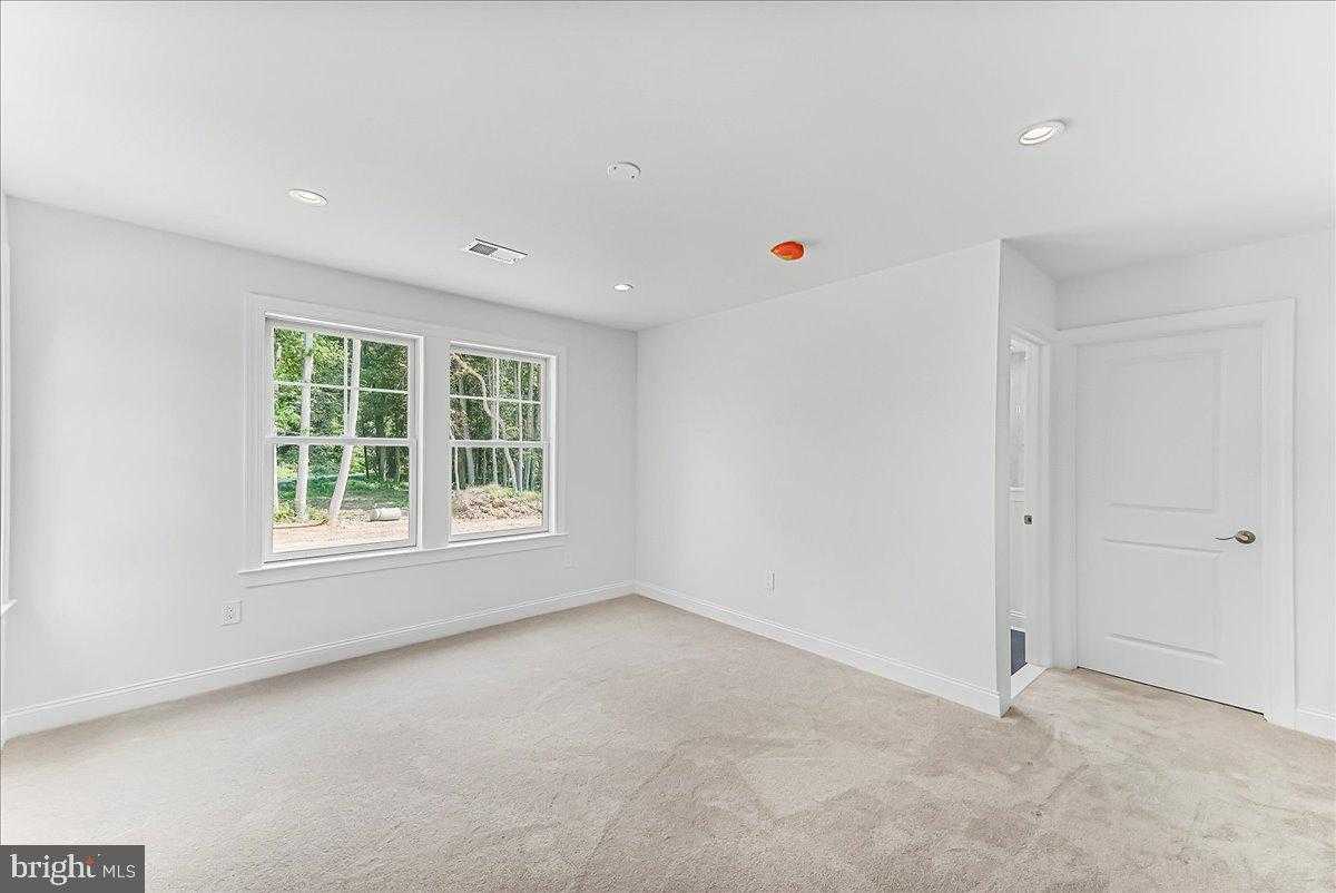 1250 Gradyville Rd photo 41