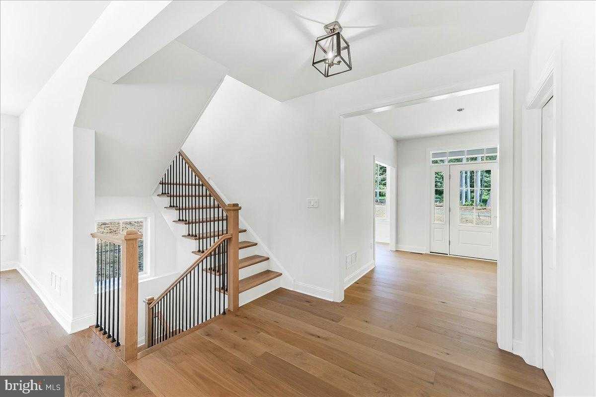 1250 Gradyville Rd photo 8