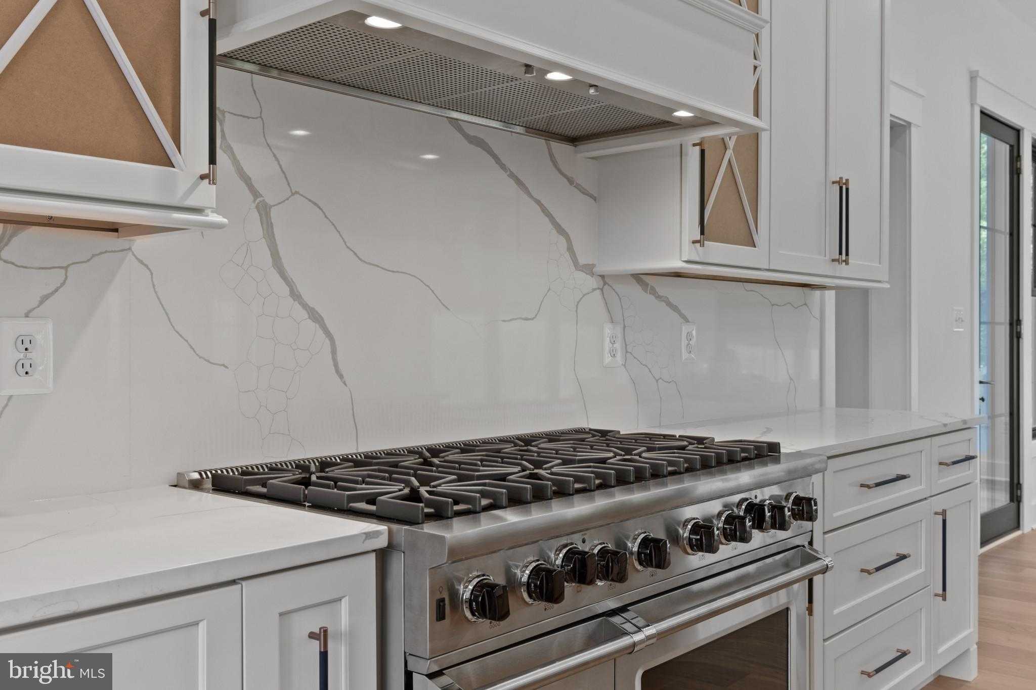 2851 Orpheus Dr photo 14